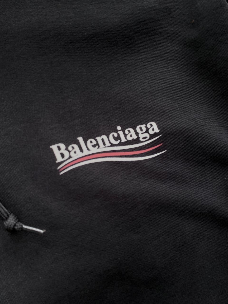 Balenciaga FREE TAX! Oversized Campaign Logo Hoodie in Black Size US M / EU 48-50 / 2 - 6 Thumbnail