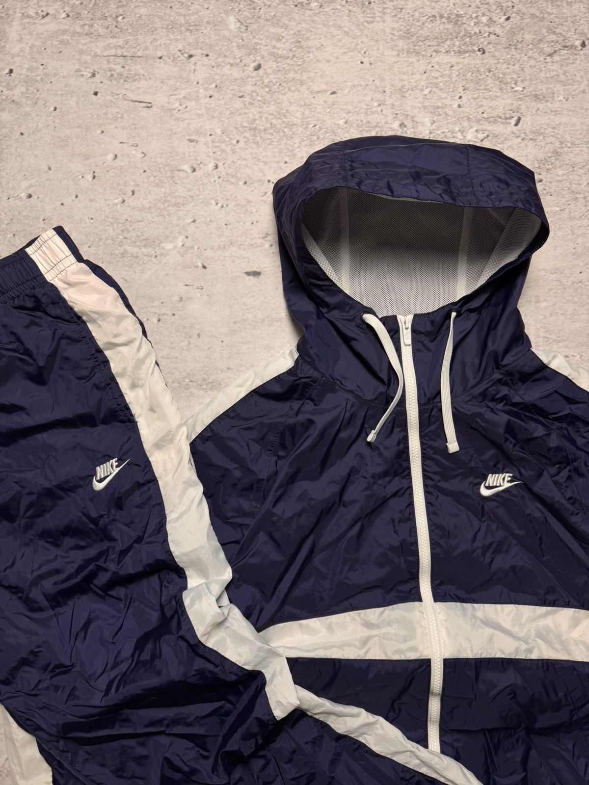 Nike × Vintage NIKE VINTAGE BASIC LOGO OVERSIZE NYLON TRACK SUIT Size US M / EU 48-50 / 2 - 3 Thumbnail