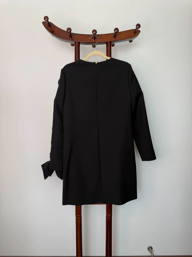 Valentino Valentino dress Size M / US 6-8 / IT 42-44 - 5 Thumbnail