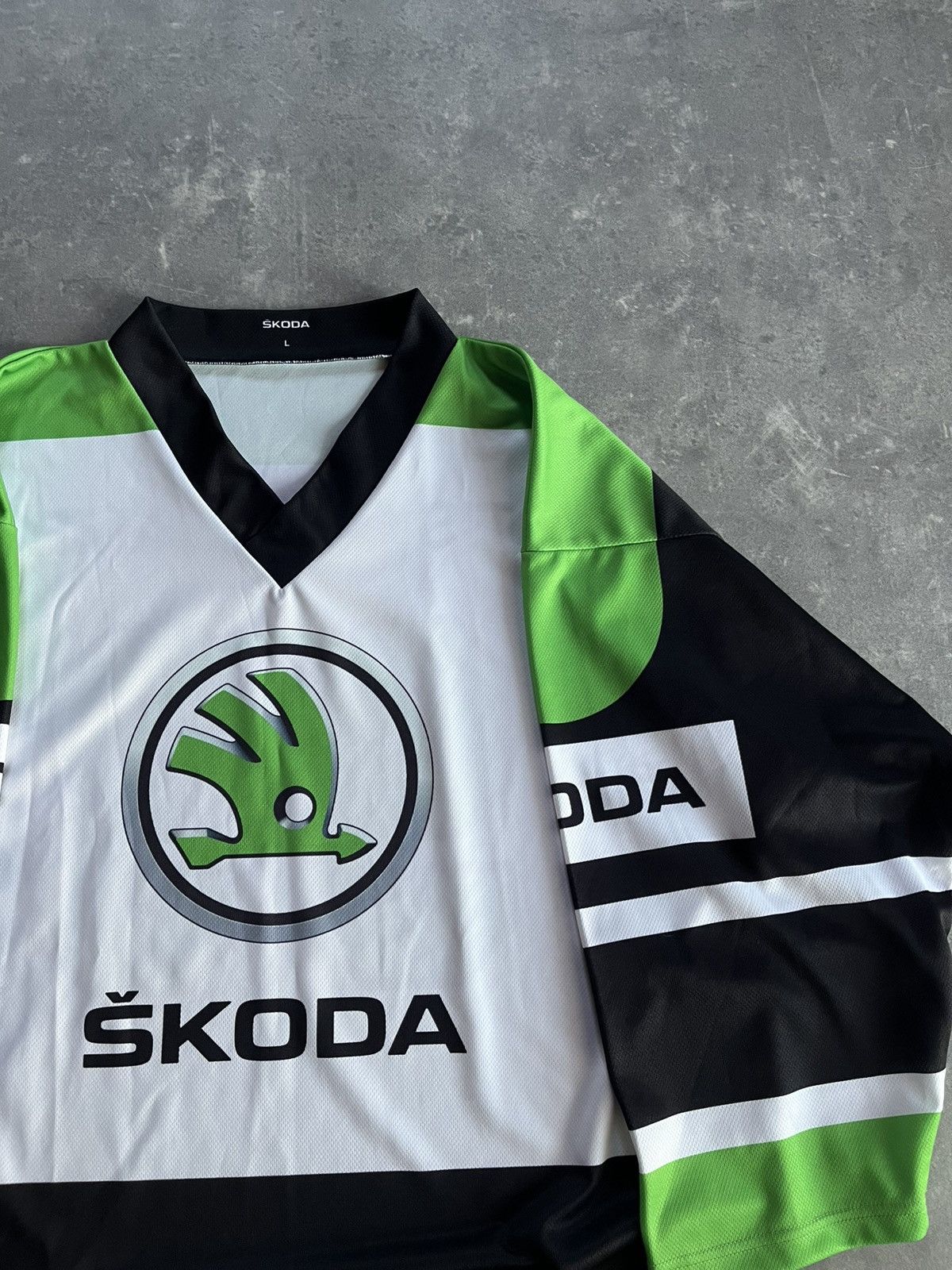 Vintage Vintage Skoda Racing NHL Hockey Jersey Rare Hype Retro Size US L / EU 52-54 / 3 - 4 Thumbnail