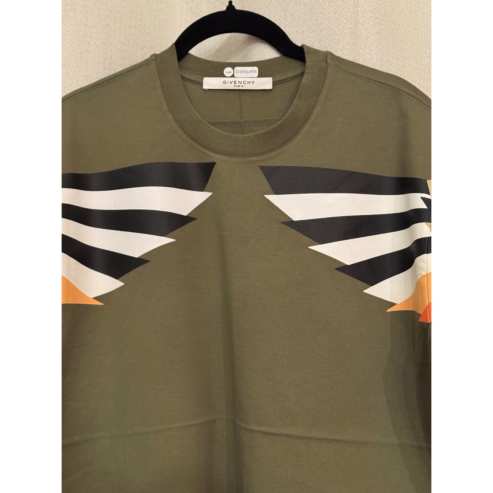 Givenchy FW17 Givenchy 'Columbian Optical Wing Print' Tee Olive m xxs Size US XXS / EU 40 - 2 Thumbnail