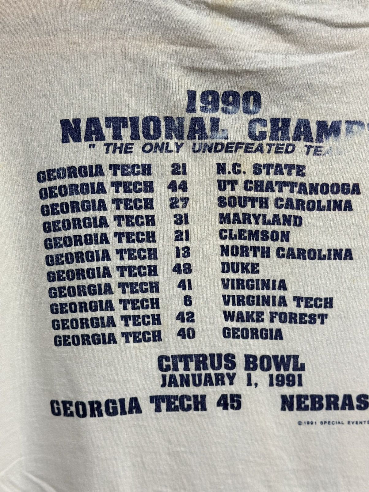 Fruit Of The Loom × Vintage Vintage Giorgia Tech Football National Champs Distress Tee Size US L / EU 52-54 / 3 - 3 Thumbnail