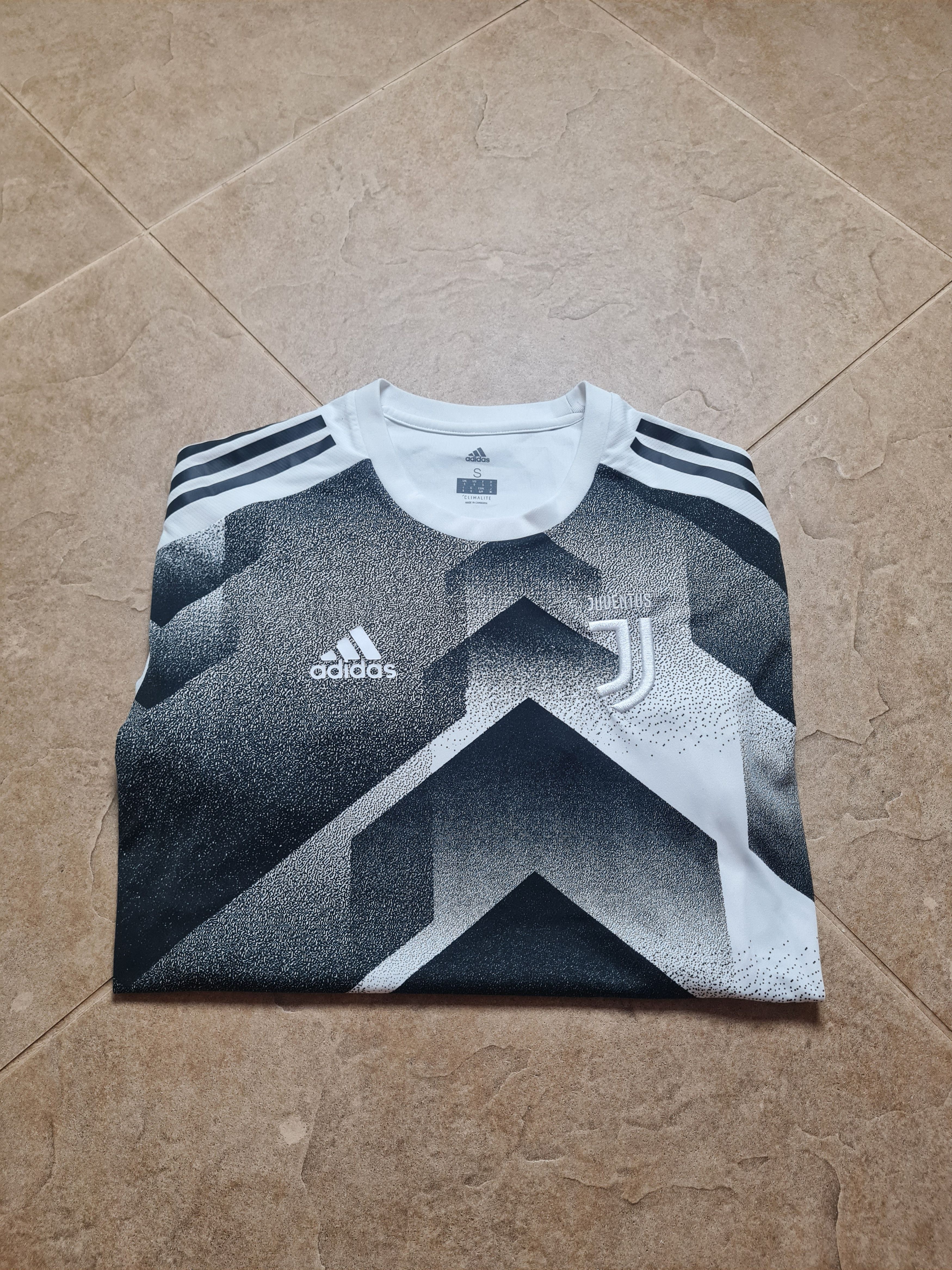 Adidas Football Jersey Adidas Juventus Soccer Shirt Vintage Size US S / EU 44-46 / 1 - 17 Thumbnail