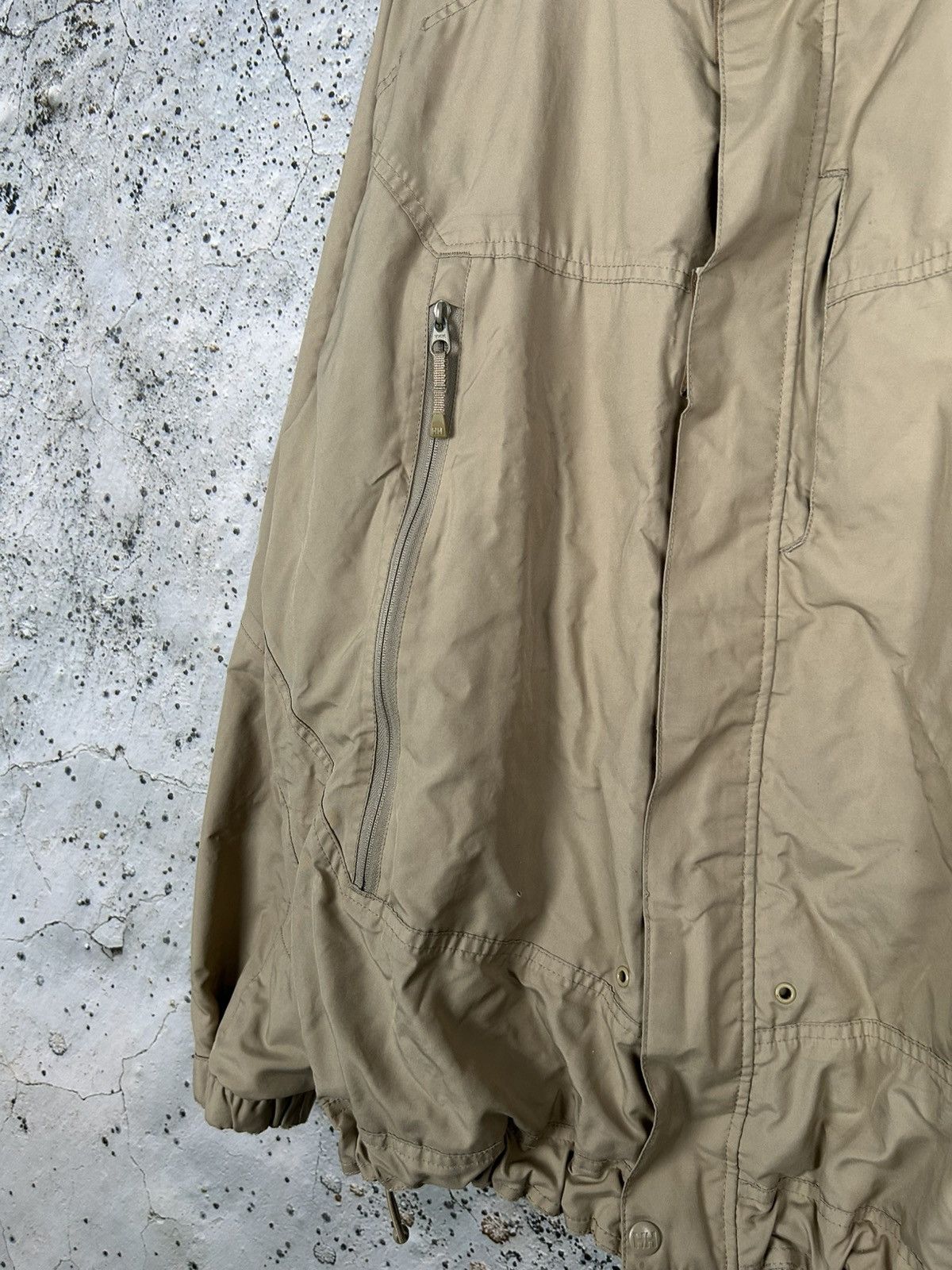 Helly Hansen Helly Hansen Outdoor Jacket Streetwear Rap Baggy Hype Size US L / EU 52-54 / 3 - 5 Thumbnail