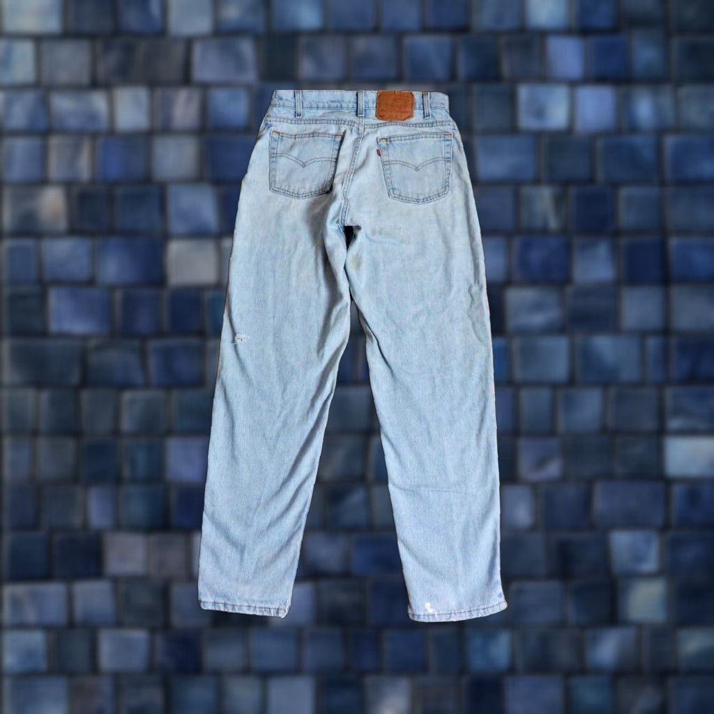 Levi's VTG Levi's 560 Denim Jeans 31x32 Blue Distressed 90s Grunge Casual Regular Vintage Jeans Pants Mens Girls Size US 31 - 1 Thumbnail
