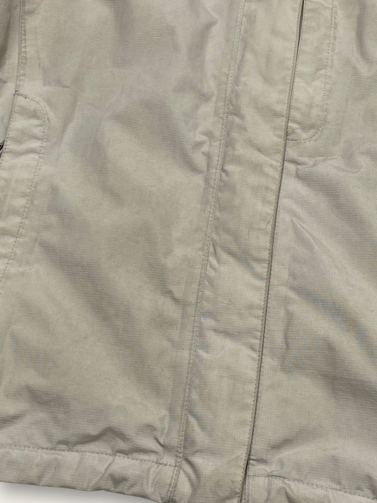 The North Face Vintage THE NORTH FACE Grey Waterproof Windbreaker Shell Size US M / EU 48-50 / 2 - 17 Thumbnail