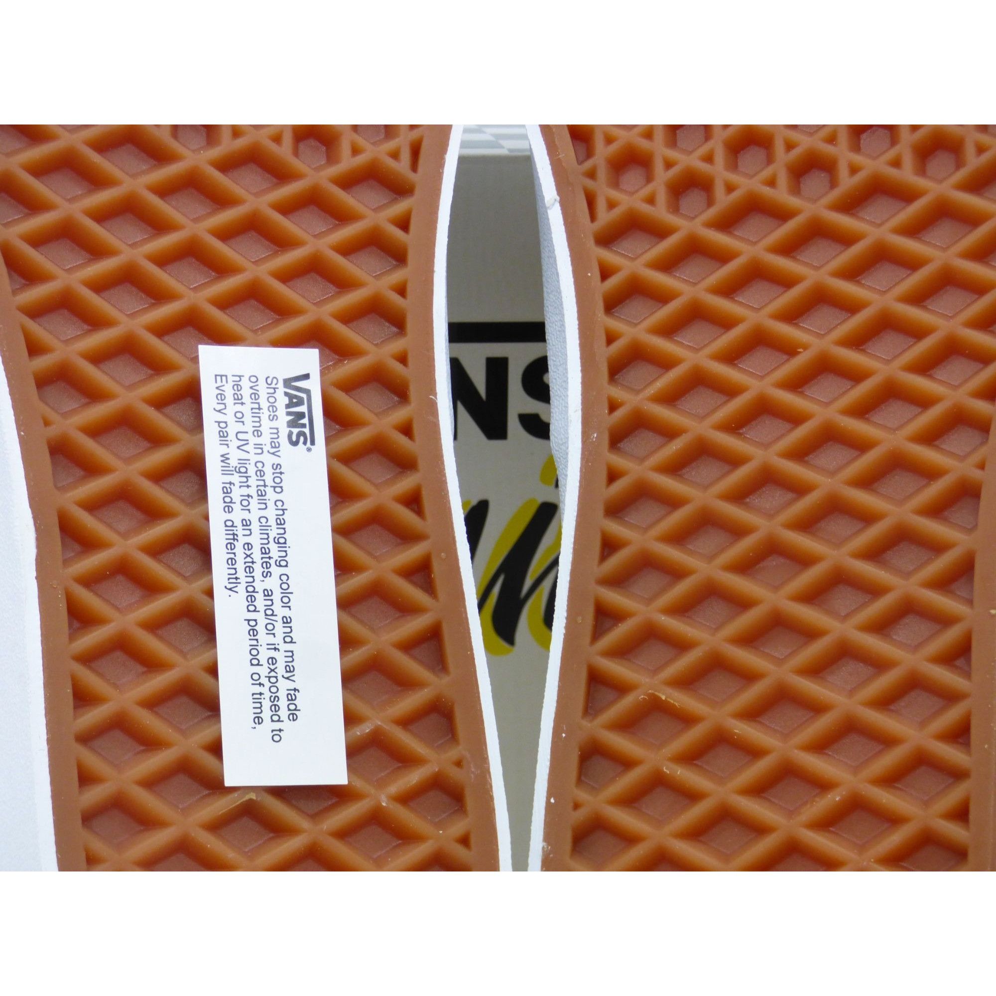 Vans VANS Authntic Uv Ink Mosaic Low-top Unisex Sneakers, Men’s 7 Size US 9 / IT 39 - 12 Thumbnail