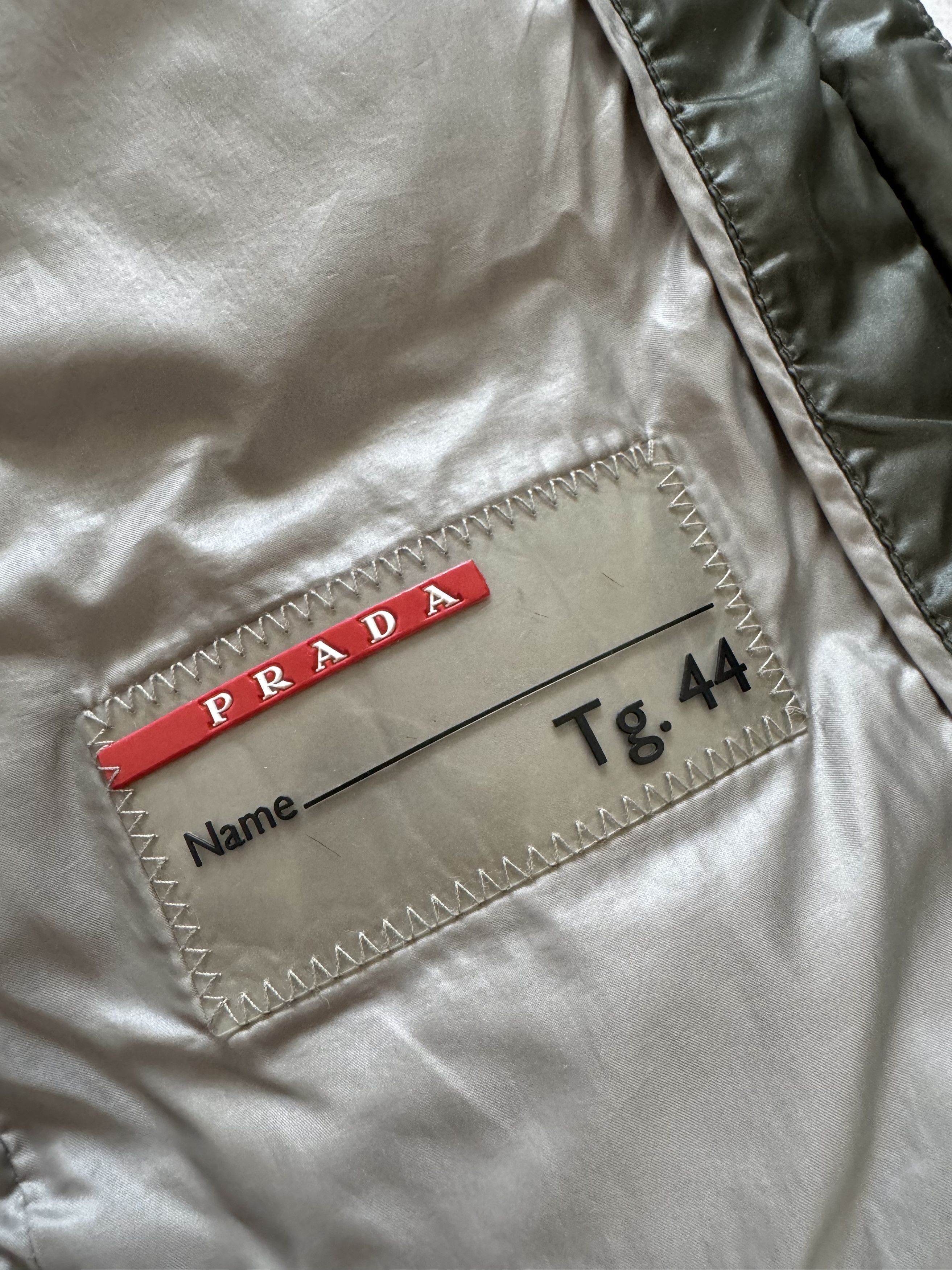 Prada Prada Nylon Vest with triangle logo Size S / US 4 / IT 40 - 11 Thumbnail