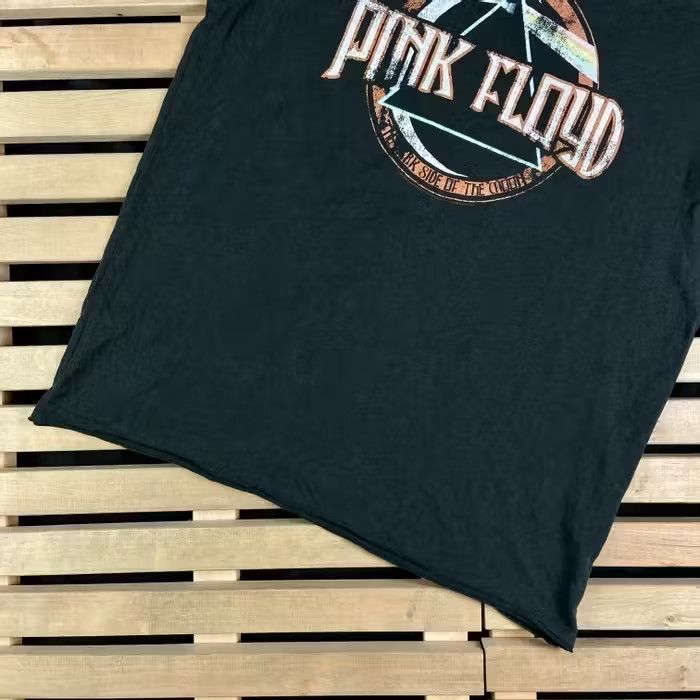 Band Tees × Pink Floyd × Vintage Mens Vintage T Shirt Pink Floyd Size L Size US L / EU 52-54 / 3 - 3 Thumbnail