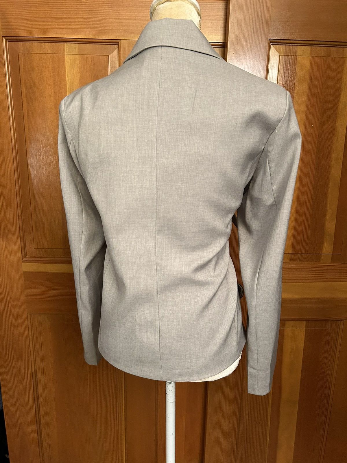 Designer × Other NWT, Lavishly Paris Women's Gray Bowknot Designer Shirt. Size S / US 4 / IT 40 - 8 Thumbnail
