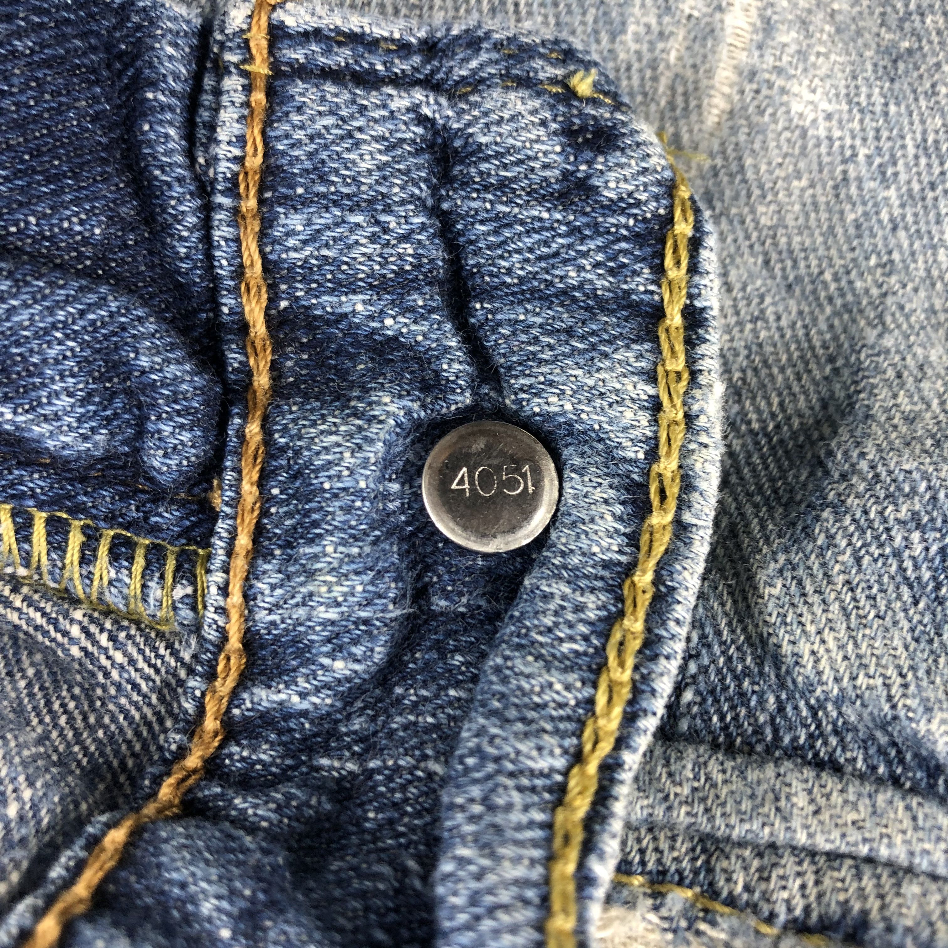 Levi's Vintage Blue Wash Levis 505 Jeans-J2028 Size US 35 - 14 Thumbnail