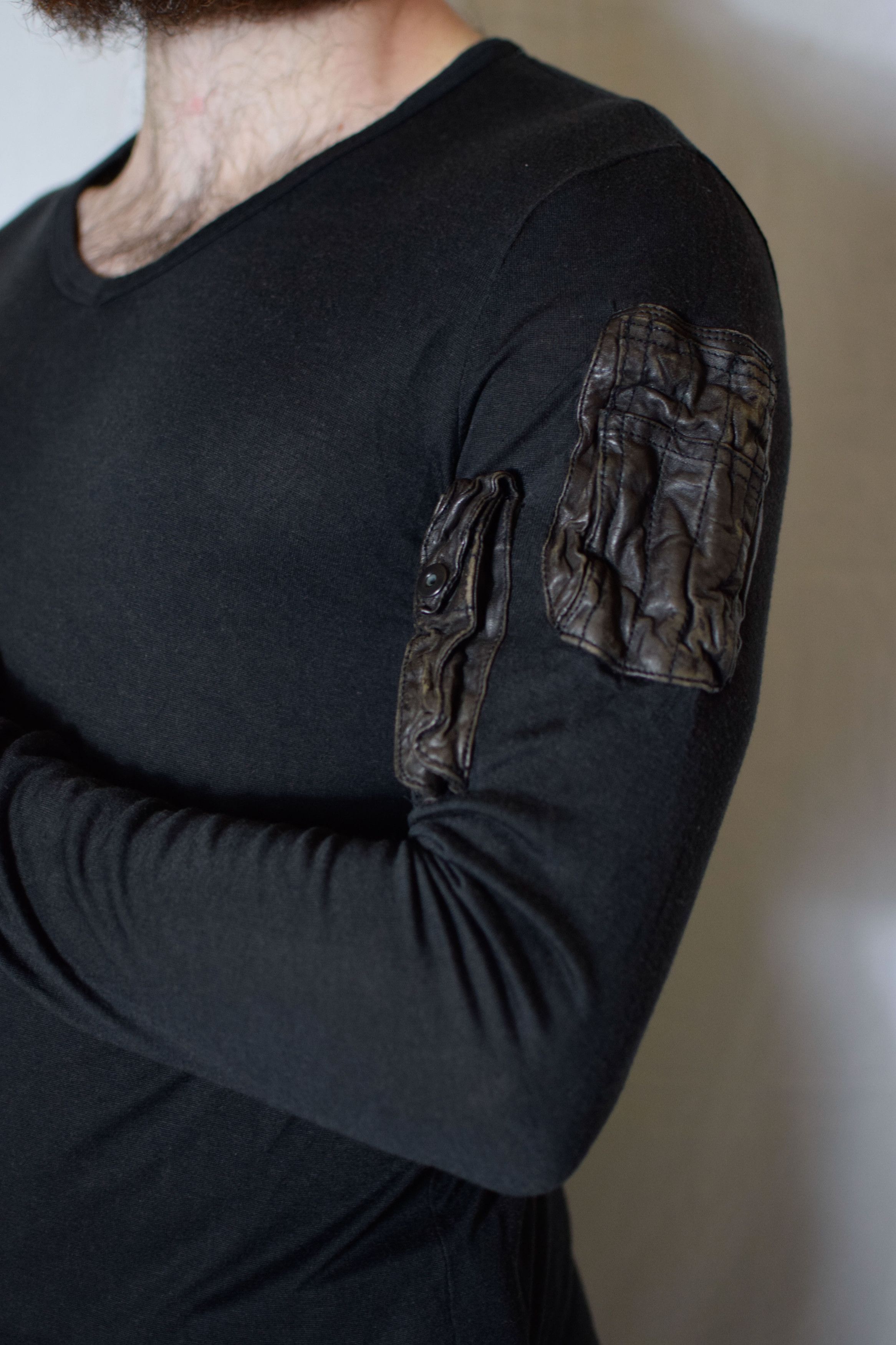 Julius FINAL DROP - Julius AW09 Gasmask Armband Top - 277CUM19 Size US L / EU 52-54 / 3 - 7 Thumbnail
