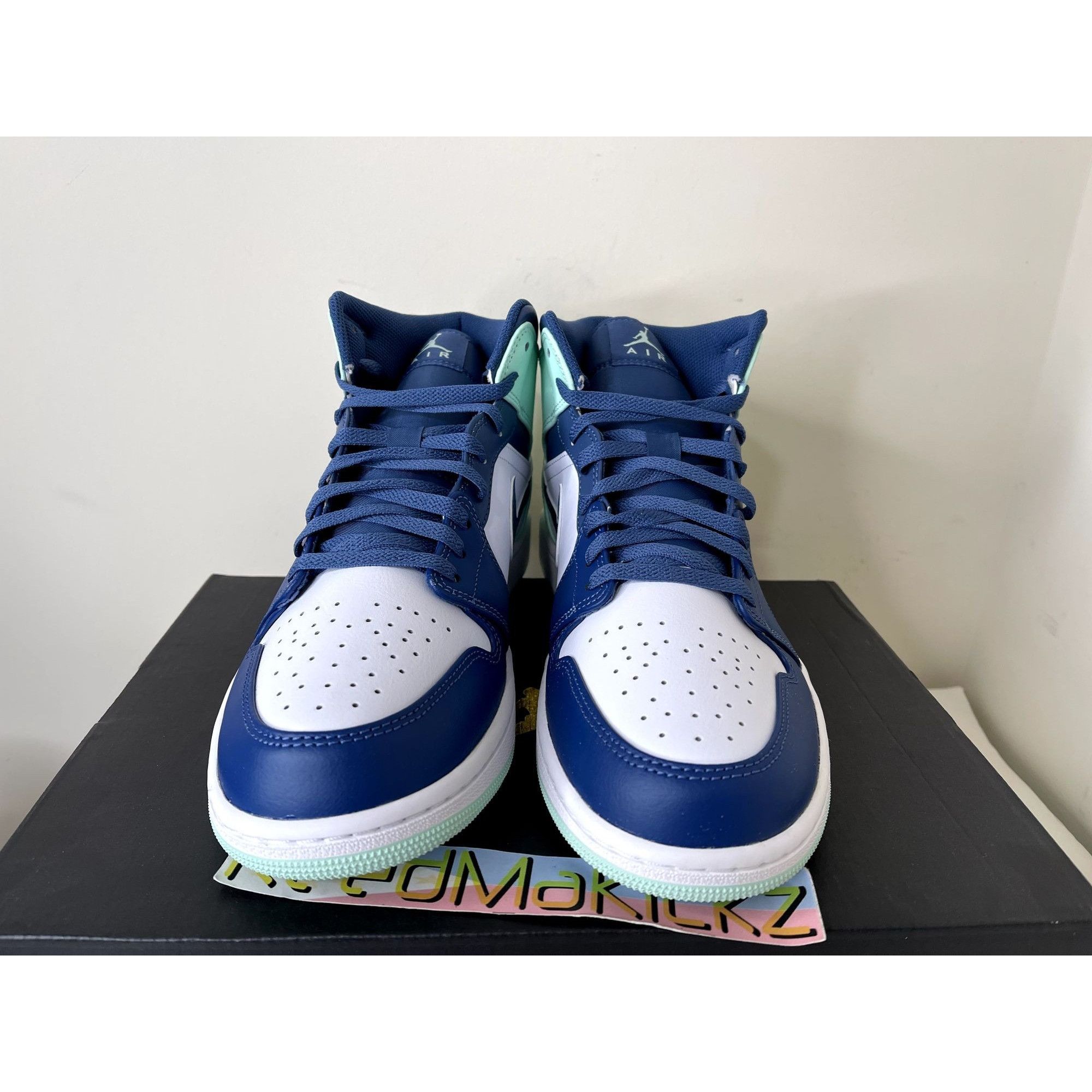 Jordan Brand Jordan 1 MID Mint Foam Mystic Navy Mens 8.5us Size US 8.5 / EU 41-42 - 2 Thumbnail