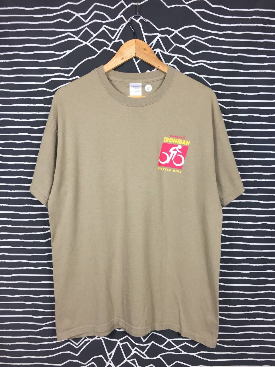 Gildan × Vintage Bicycle Ride Minnesota Ironman 2012 Tee Size US L / EU 52-54 / 3 - 5 Thumbnail