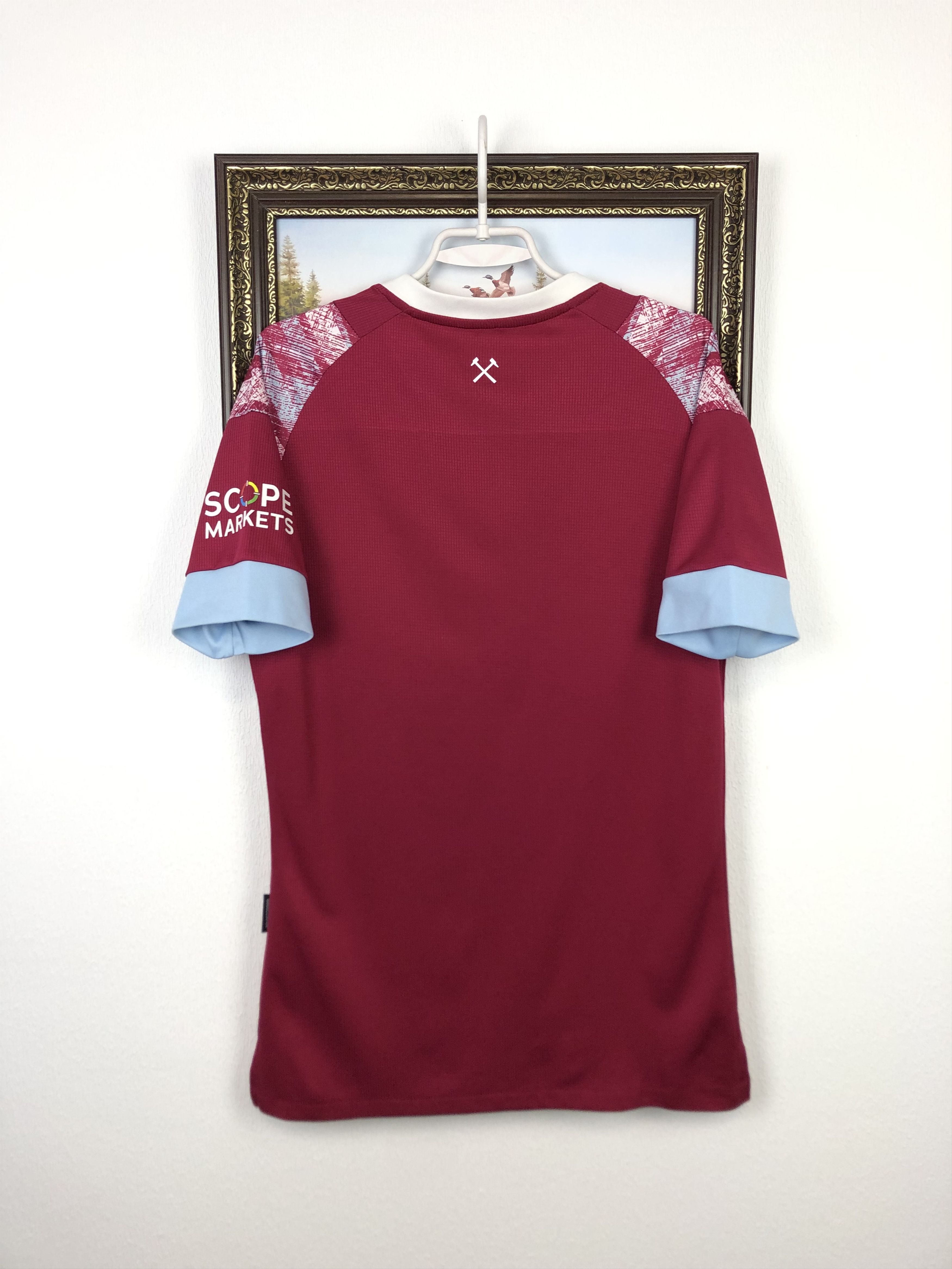 Umbro West Ham United football shirt 2022 Soccer Umbro Tee Hype Size US L / EU 52-54 / 3 - 11 Thumbnail