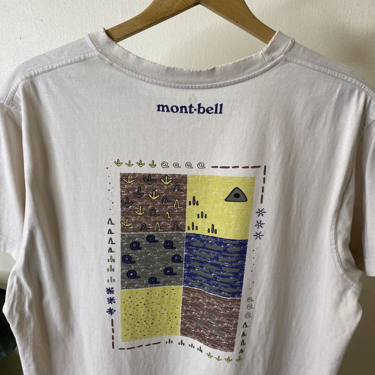 Montbell Vintage 2000s Mont Bell Outdoor Back Graphic T Shirt Size US L / EU 52-54 / 3 - 2 Thumbnail