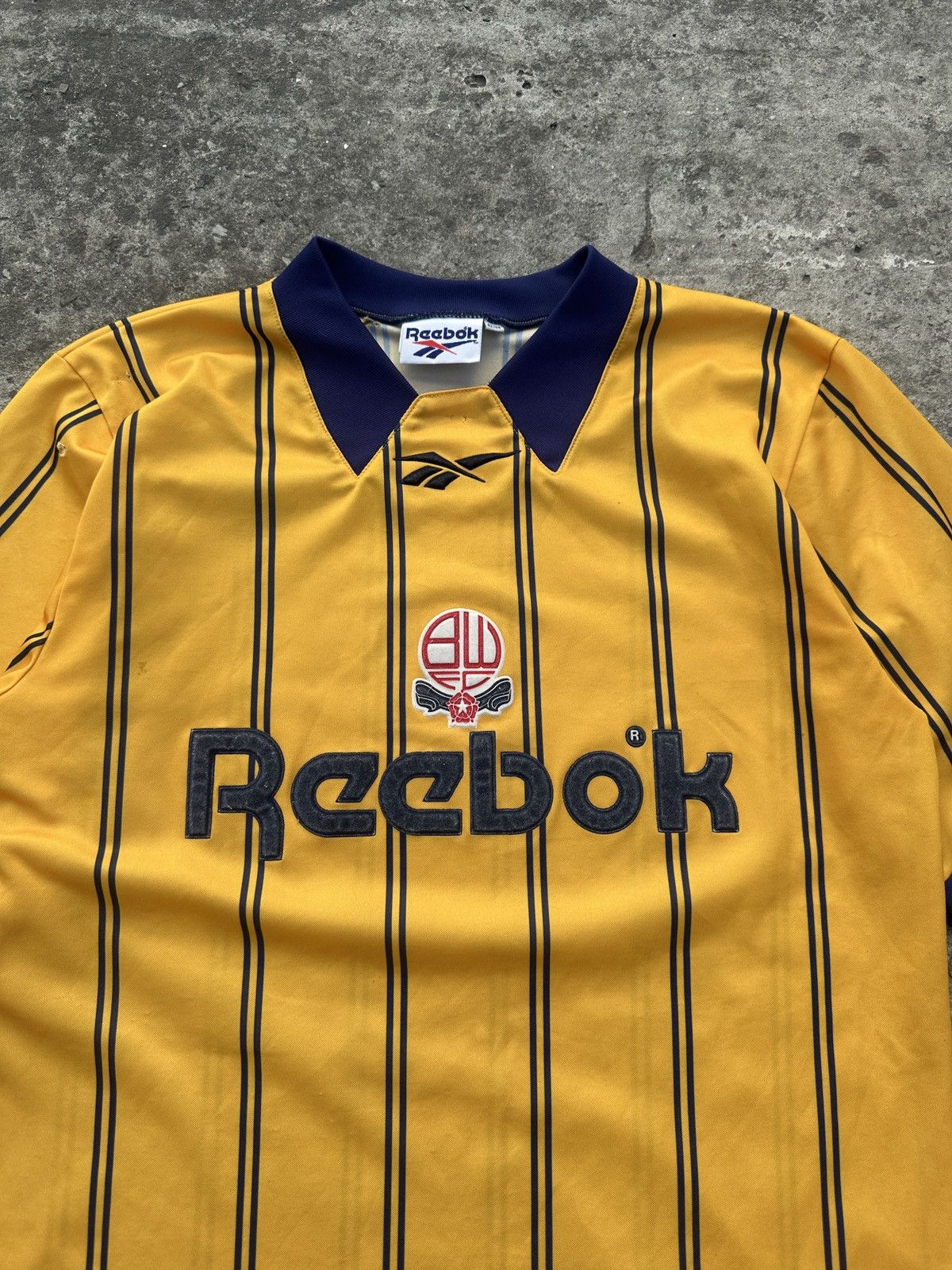 Reebok Vintage Reebok Big Logo Bolton Town 90s Soccer Jersey Style Size US XL / EU 56 / 4 - 2 Thumbnail