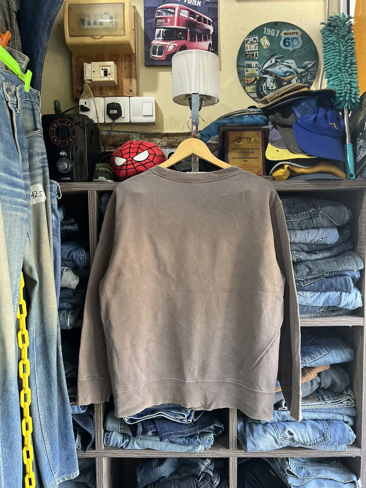 🔥Distressed Uniqlo x Peanuts Crewneck Sweatshirt