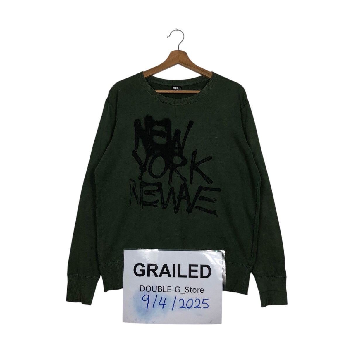 Japanese Brand Vintage Sweatshirt Rich Green Uniqlo X Jean-Michel Basquiat Size US M / EU 48-50 / 2 - 1 Thumbnail