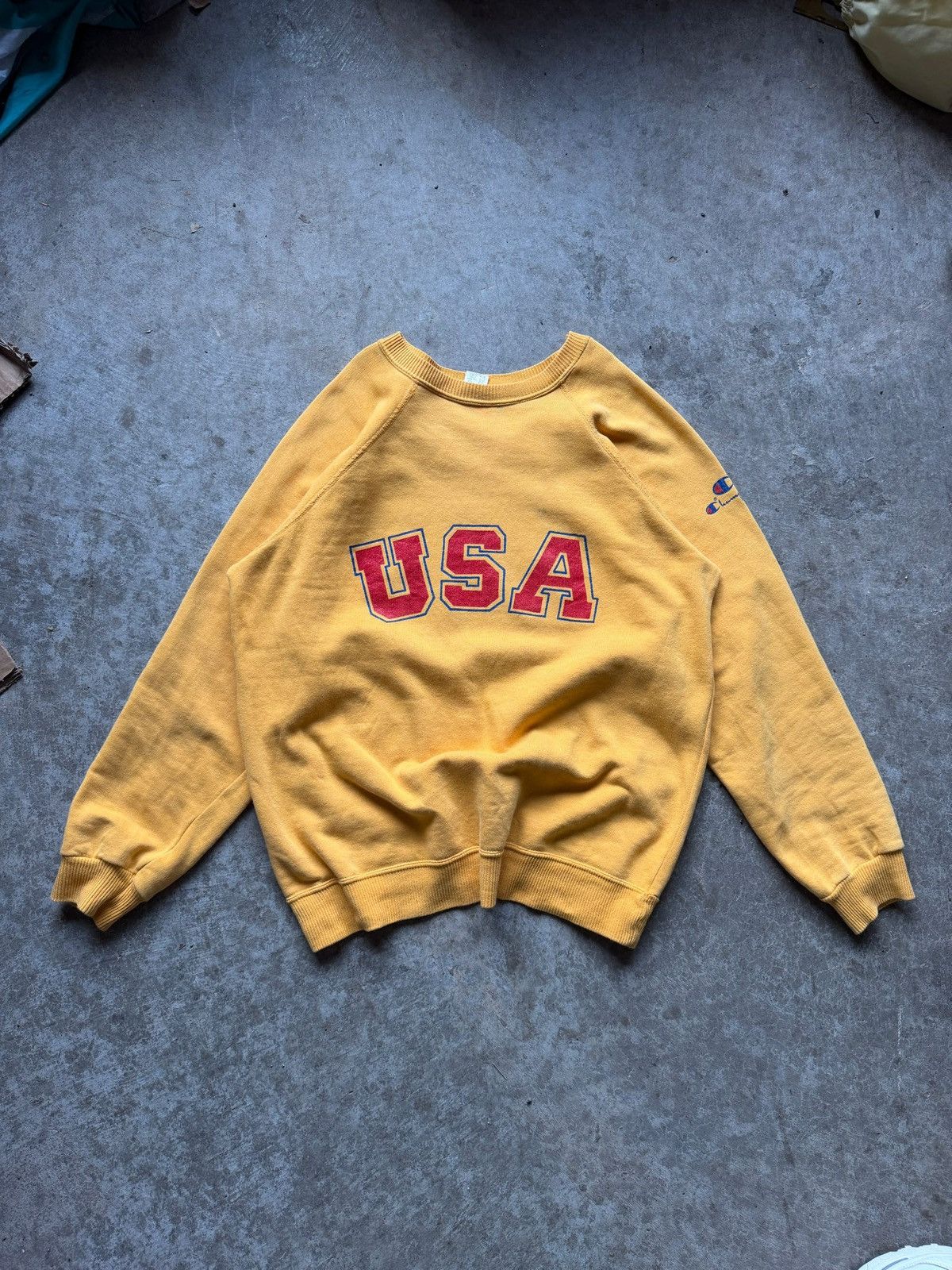 Champion Vintage USA Champion Yellow Crewneck Size US XL / EU 56 / 4 - 1 Thumbnail
