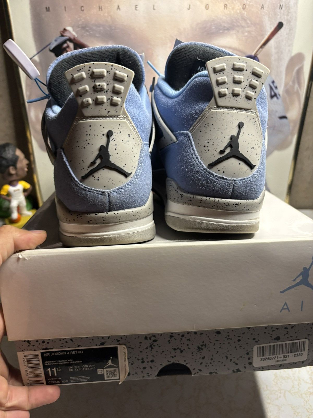 Jordan Brand Air Jordan 4 Retro UNC Size US 11.5 / EU 44-45 - 7 Thumbnail