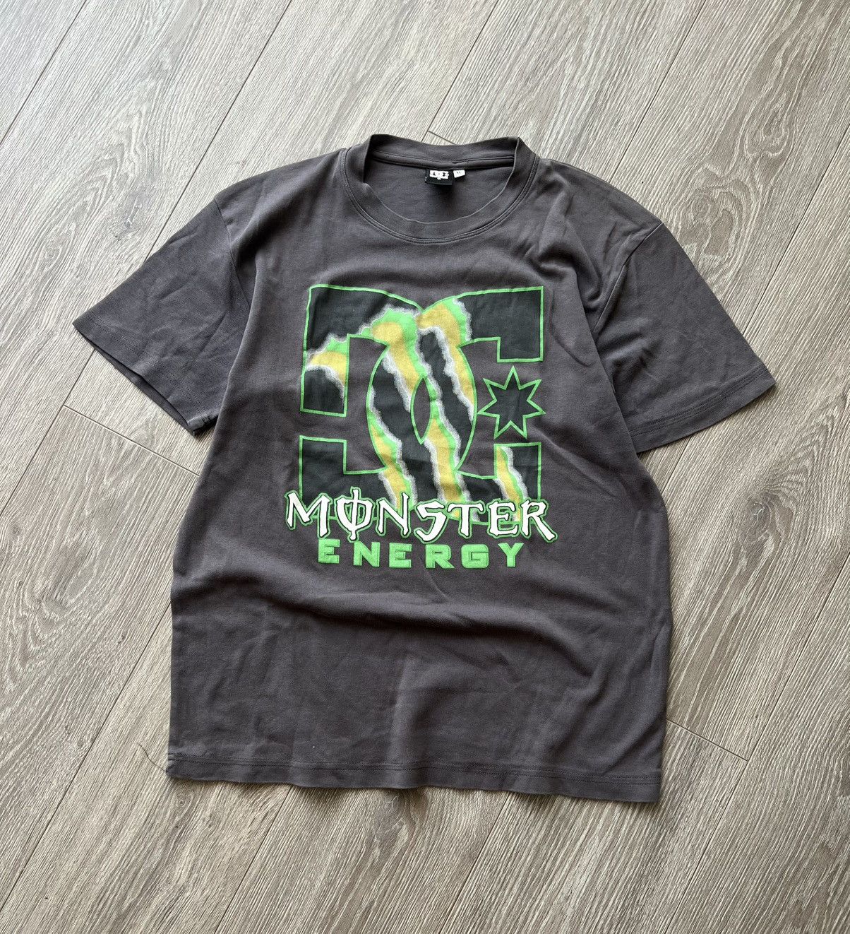 DC × Vintage Vintage 💥 Monster Energy DC T-Shirt Size US L / EU 52-54 / 3 - 1 Thumbnail