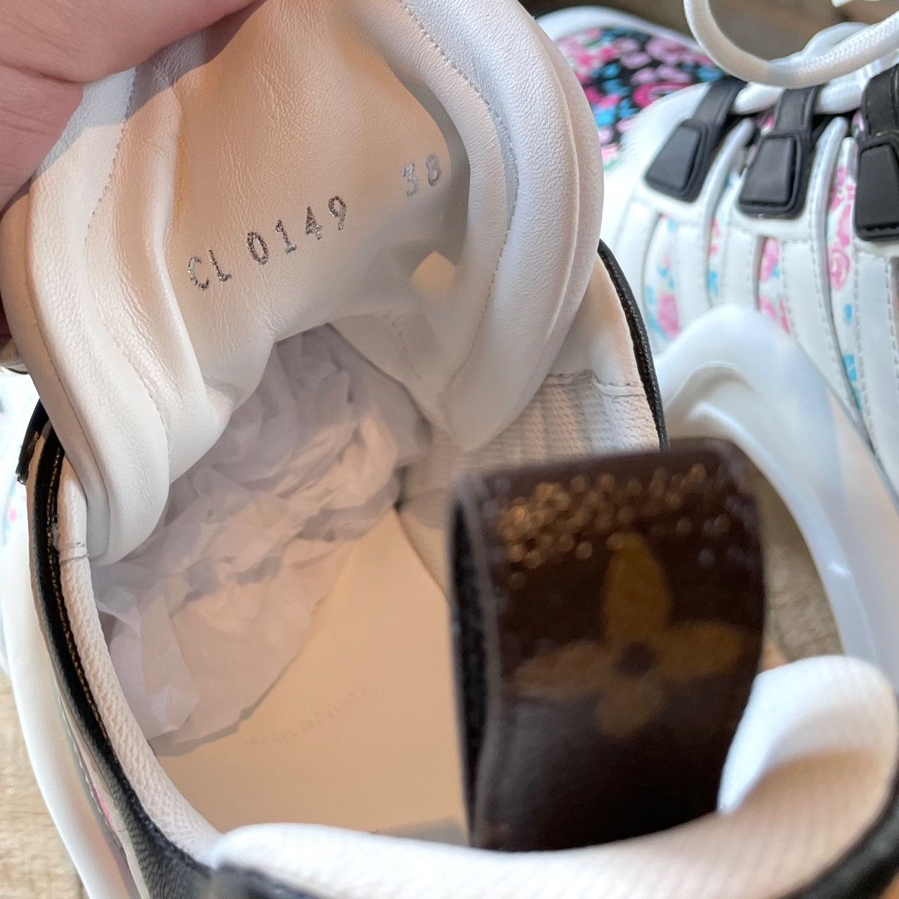 Louis Vuitton Louis Vuitton White Archlight Floral Print Chunky Sneakers Size US 8 / IT 38 - 10 Thumbnail
