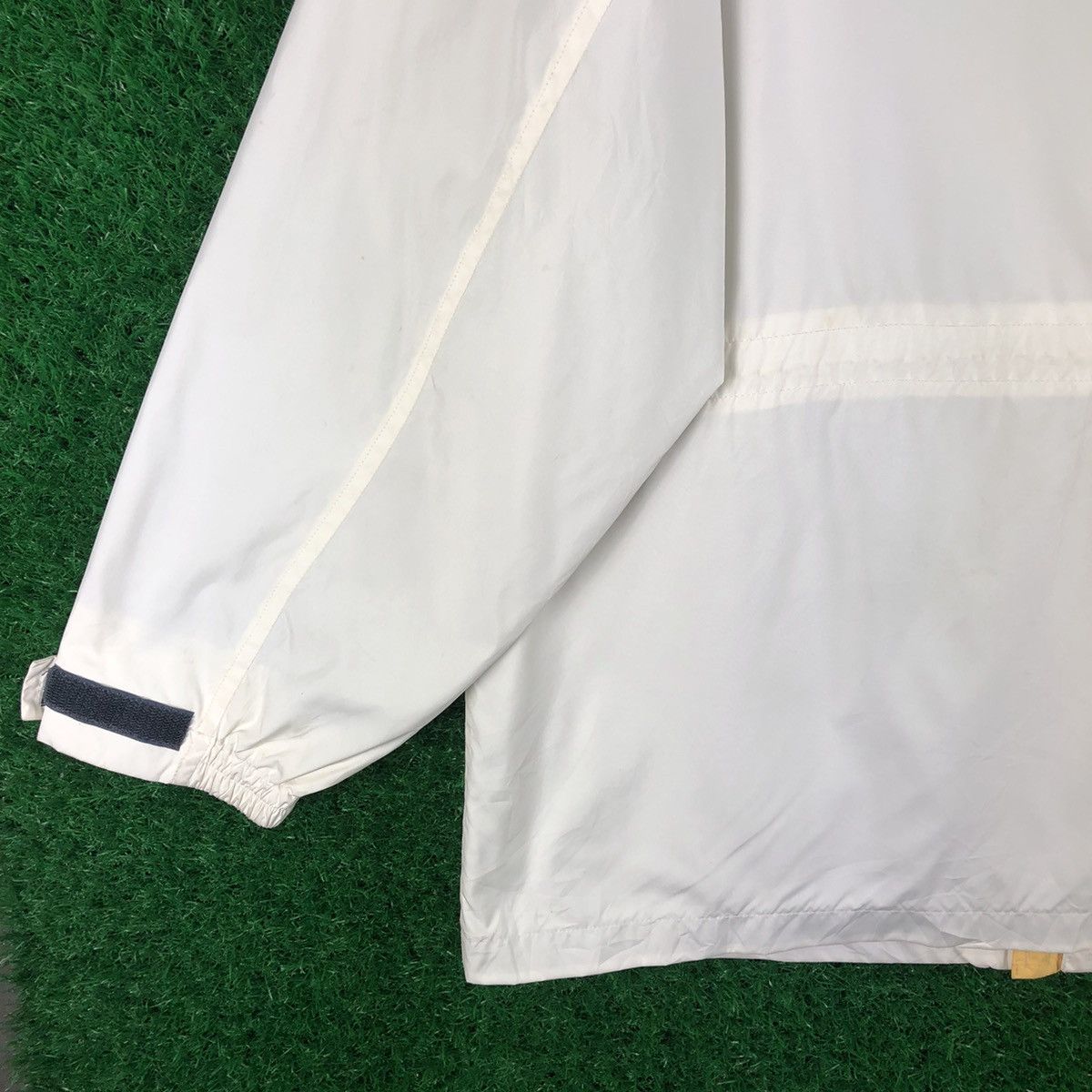 Japanese Brand Vintage 90's New Yorker Nylon Zipper Windbreaker Hoodie Size US XXL / EU 58 / 5 - 6 Thumbnail