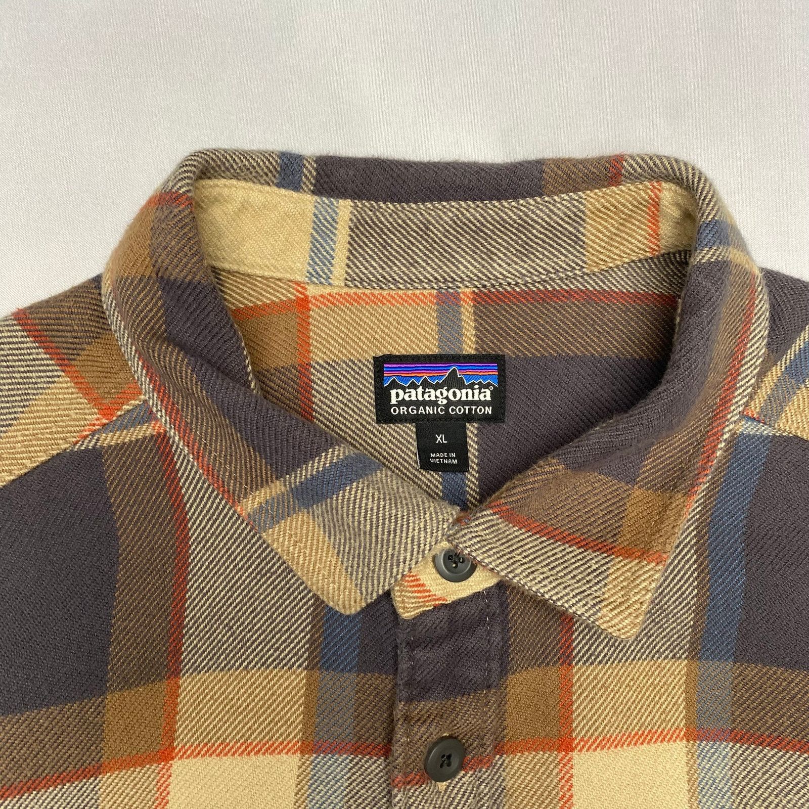 Patagonia Patagonia Long Sleeved Fjord Flannel Button Up Shirt Mens XL Size US XL / EU 56 / 4 - 4 Thumbnail