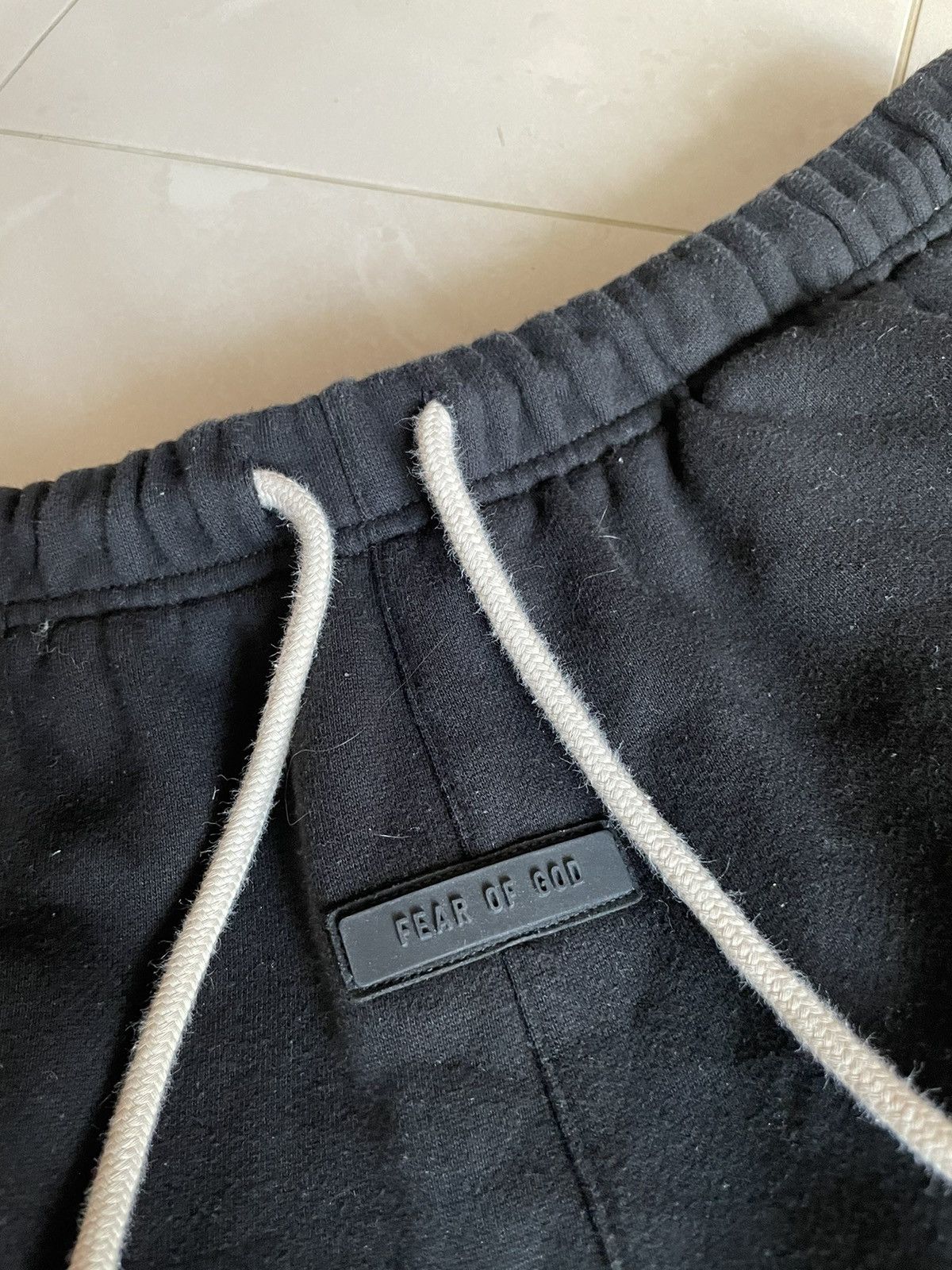 Fear of God Fear of God Essentials Shorts Size L Size US 34 / EU 50 - 3 Thumbnail