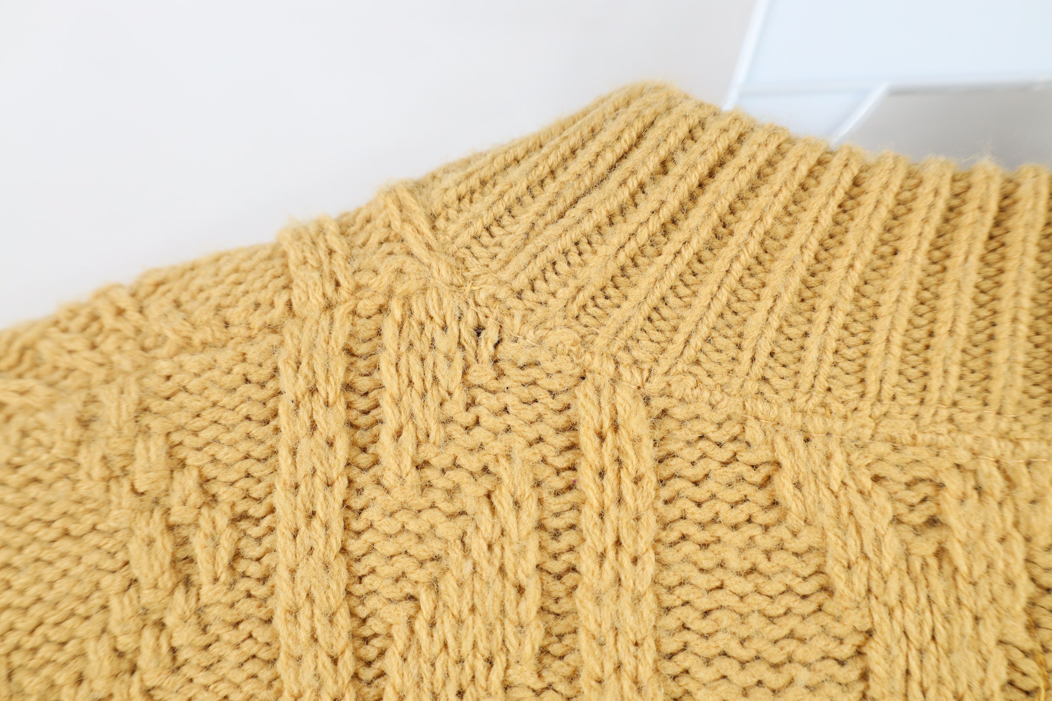 Vintage Vintage 70s Streetwear Textured Knit Crewneck Sweater Gold Size US S / EU 44-46 / 1 - 9 Thumbnail