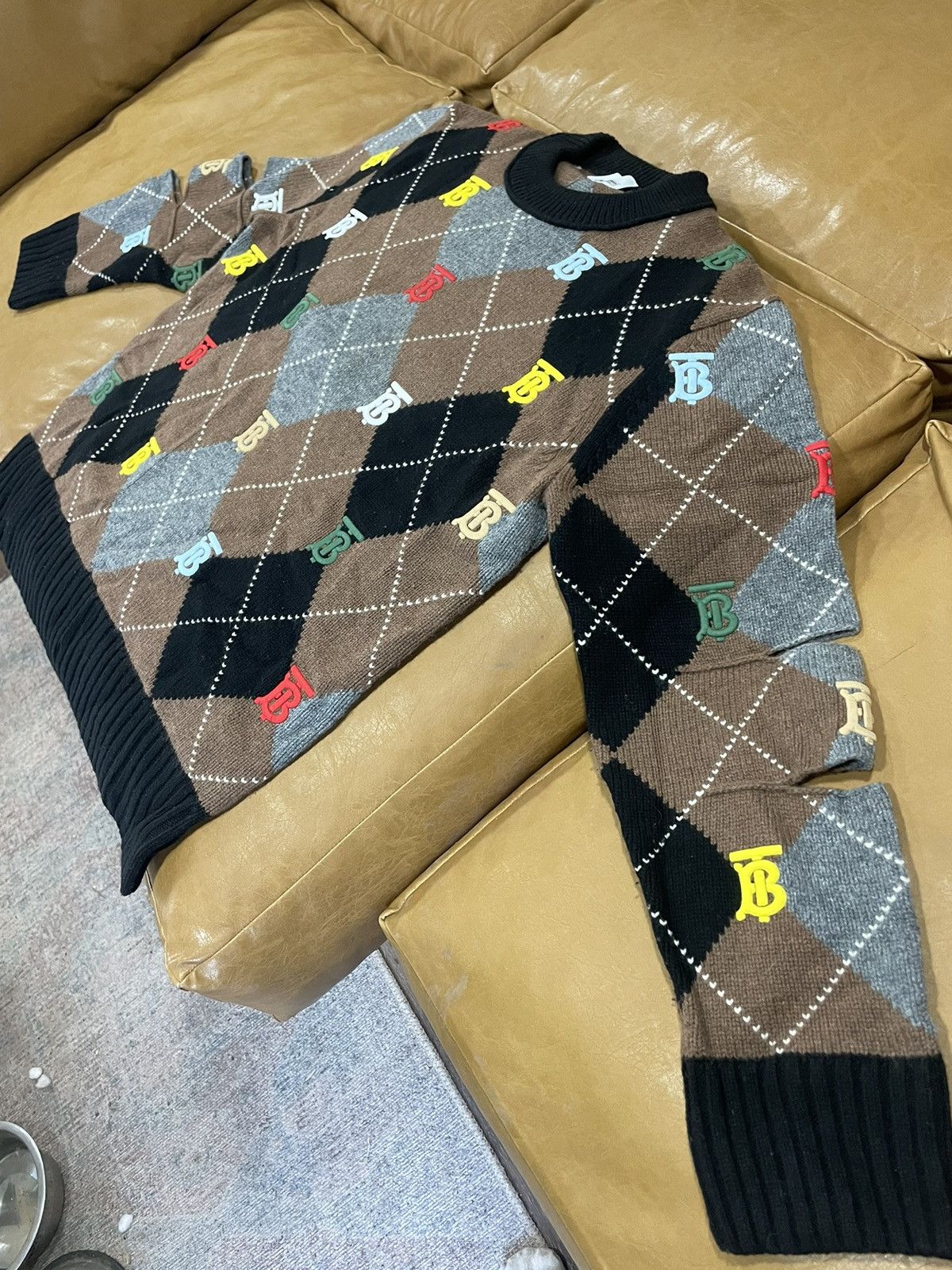 Burberry Dua Lipa’s Argyle Burberry Knit Sweater Size L / US 10 / IT 46 - 6 Thumbnail