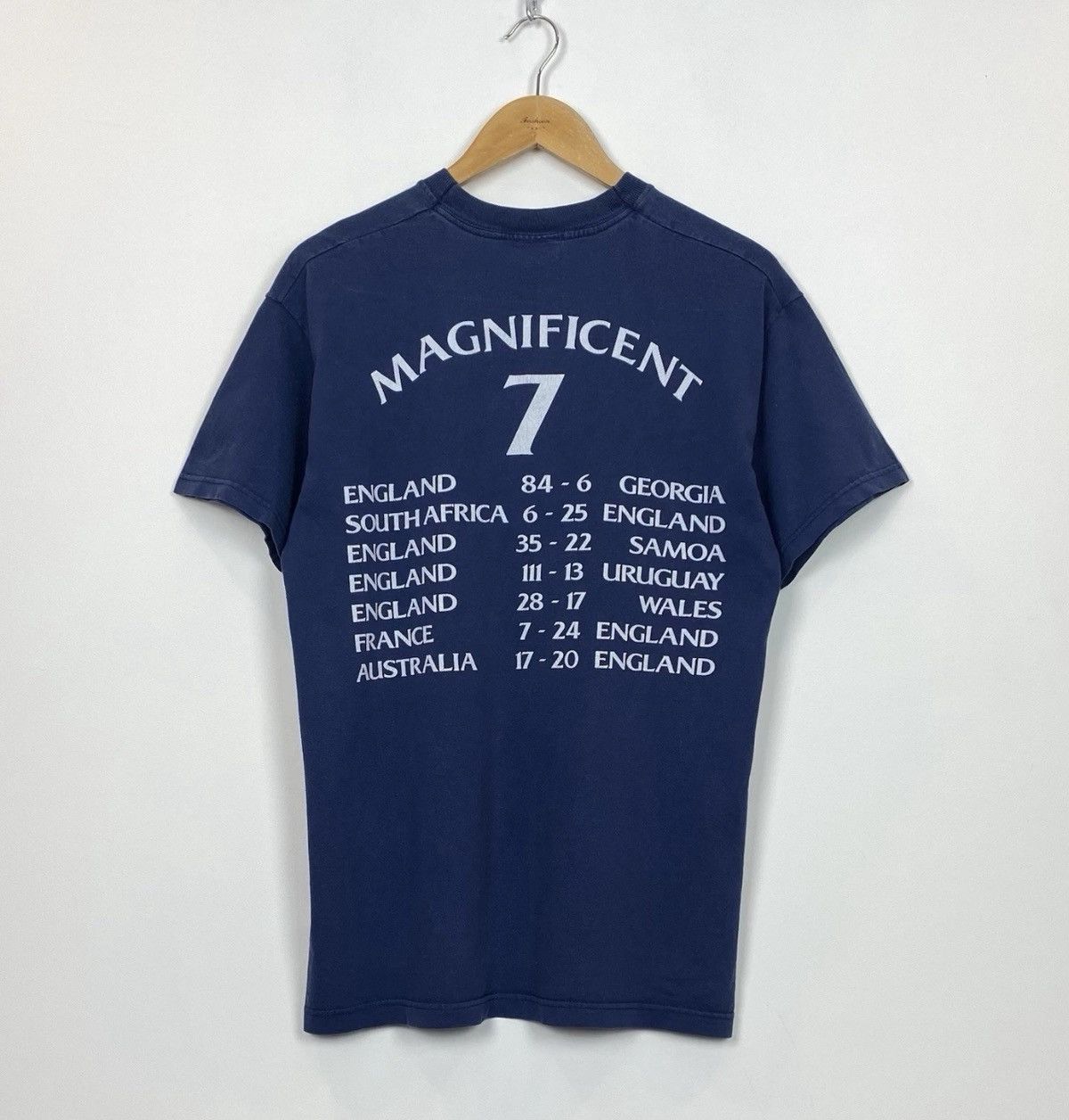 Vintage England Rugby World Champions 2003 Magnificent 7 T-shirt Size US M / EU 48-50 / 2 - 7 Thumbnail