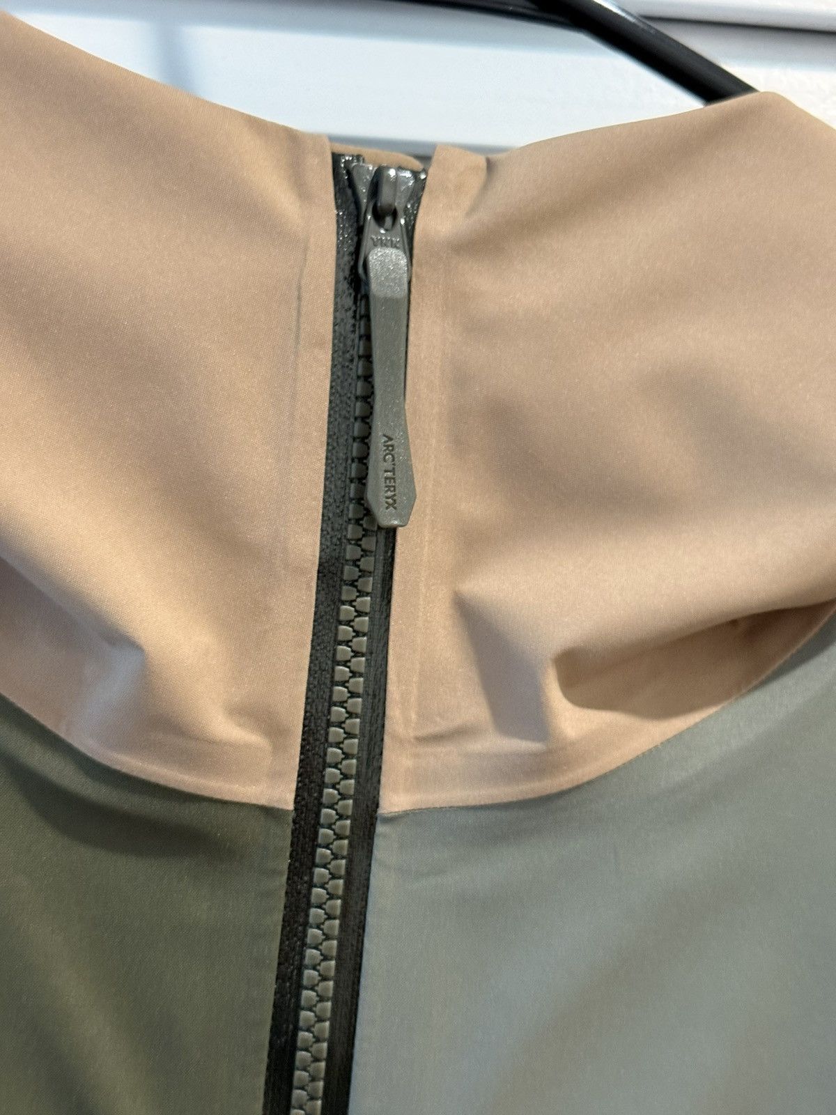 Arc'teryx Arcteryx Beta Jacket - Forage / Tatsu / Canvas Size US M / EU 48-50 / 2 - 7 Thumbnail