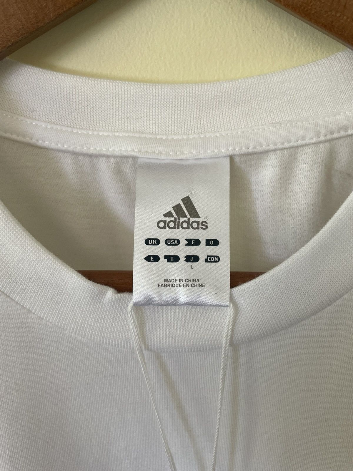 Vintage Rare Adidas Japan Exclusive Tee Size US M / EU 48-50 / 2 - 4 Thumbnail
