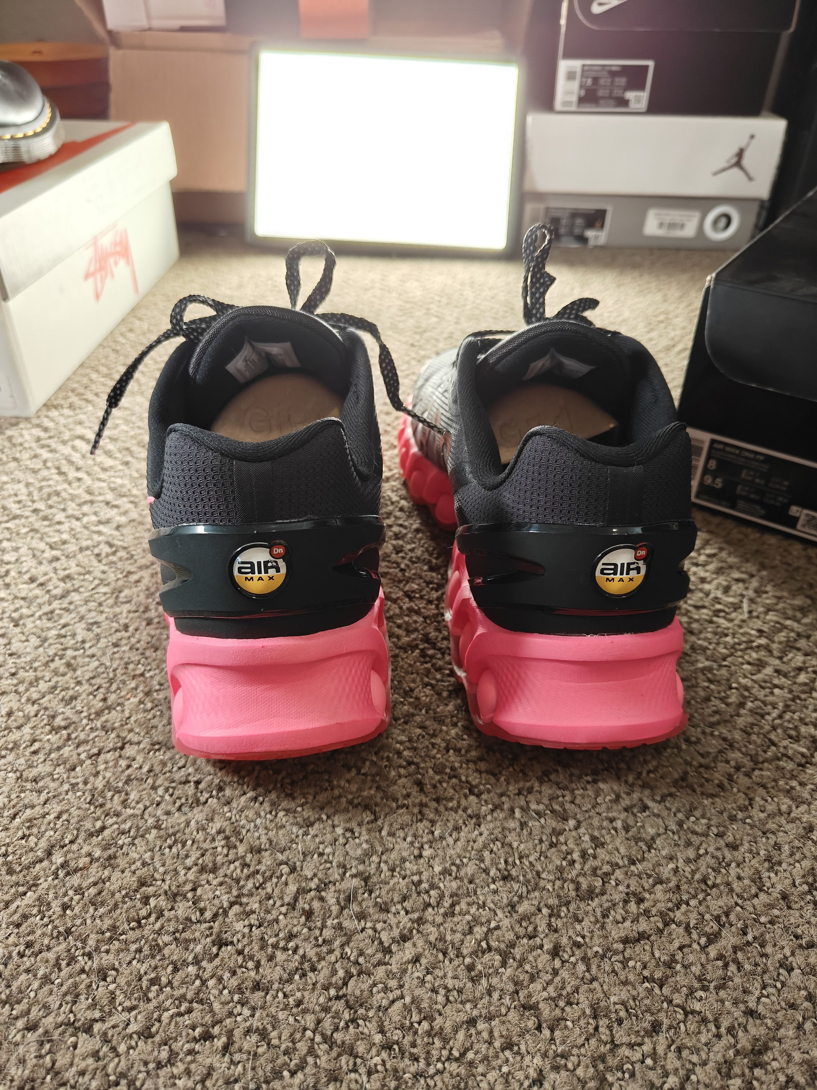 Nike Nike Air max dn8 friends and family hyper pink - WORN ONCE Size US 8 / EU 41 - 5 Thumbnail