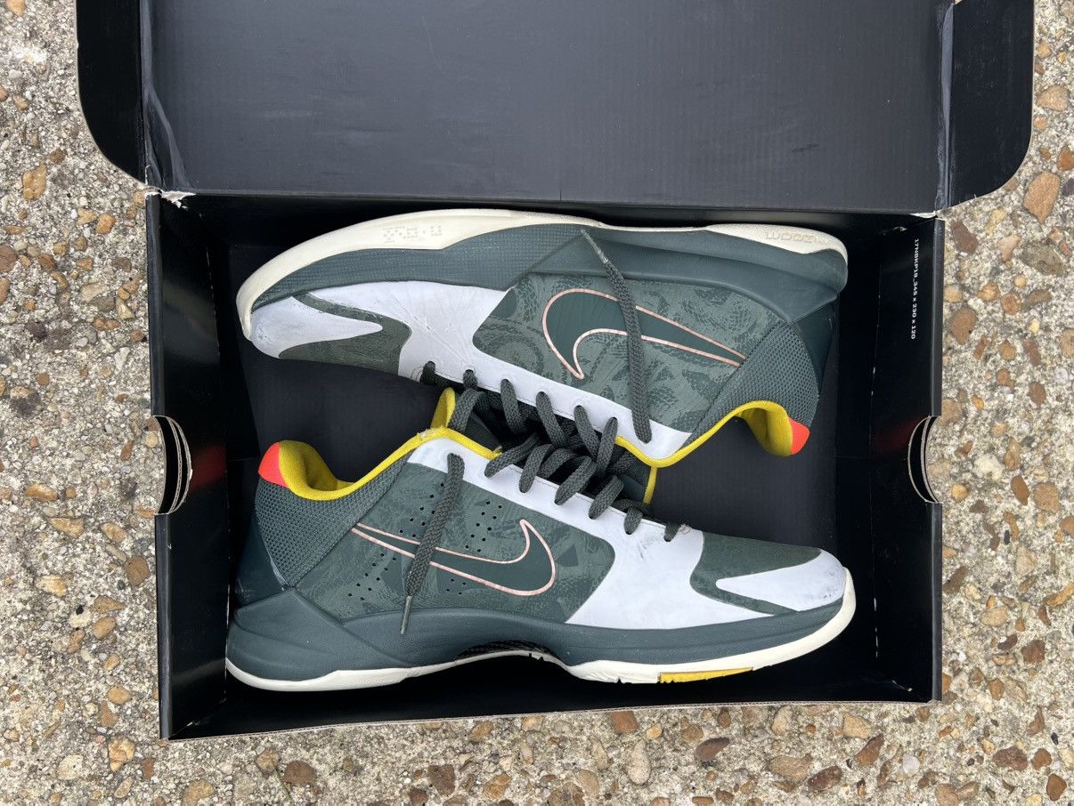 Nike Kobe 5 Protro EYBL Size US 11 / EU 44 - 1 Thumbnail