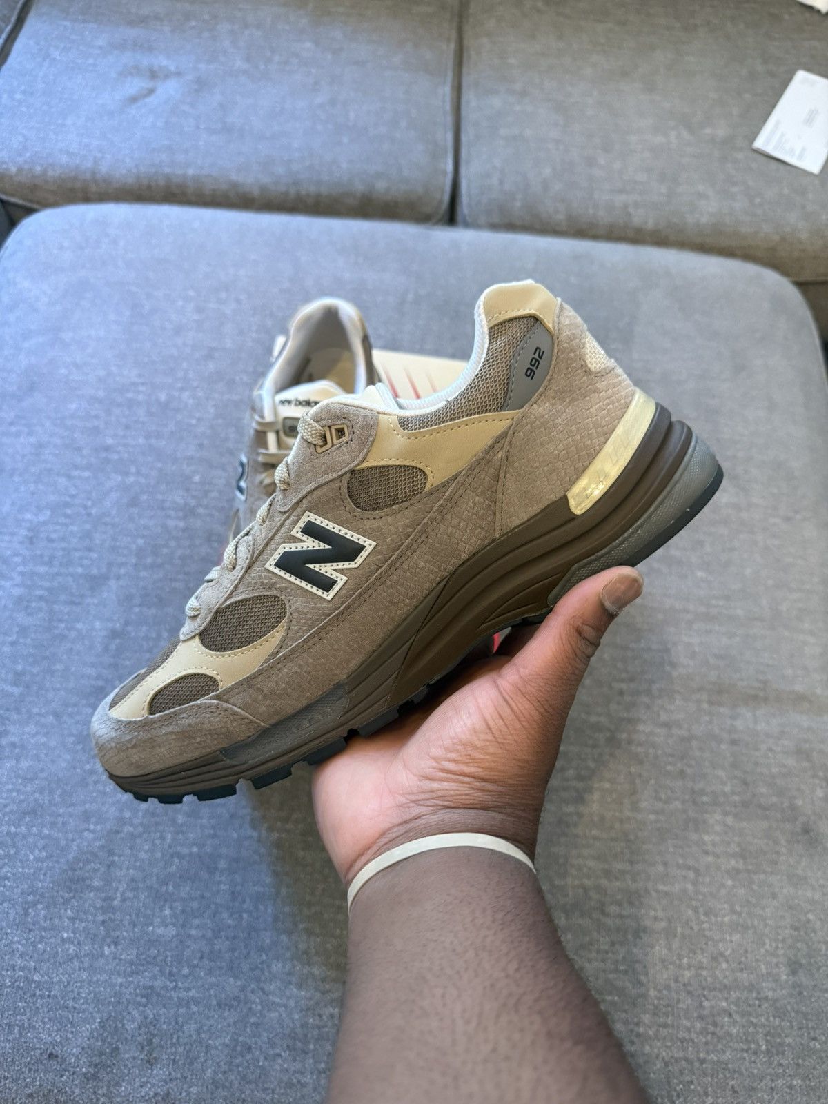 New Balance New Balance 992 Driftwood Mushroom Size US 11 / EU 44 - 1 Thumbnail
