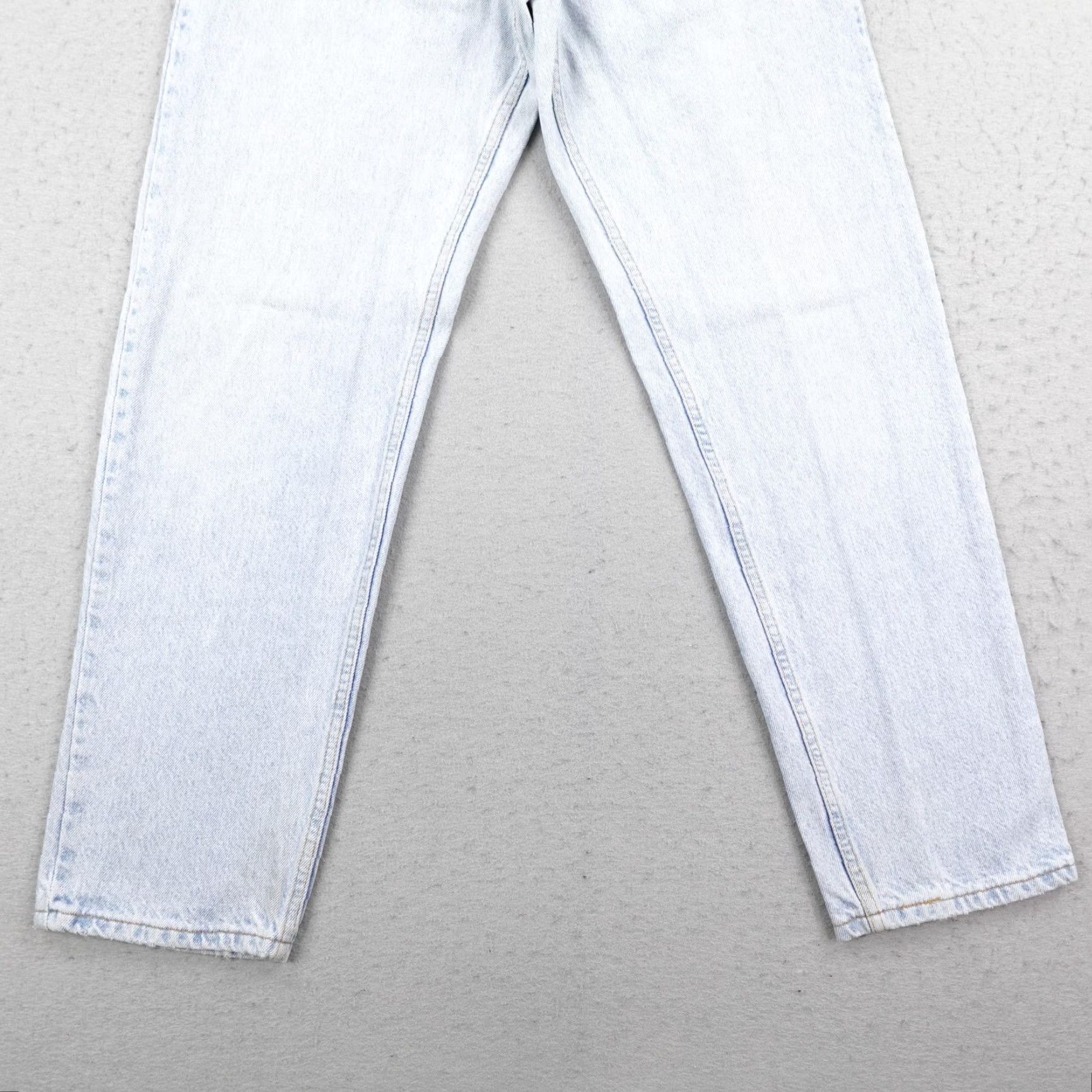 Levi's VINTAGE Levi's Jeans Mens 33x32 Blue Denim 550 Orange Tab Relaxed Fit Tapered 90s Size US 33 - 3 Thumbnail