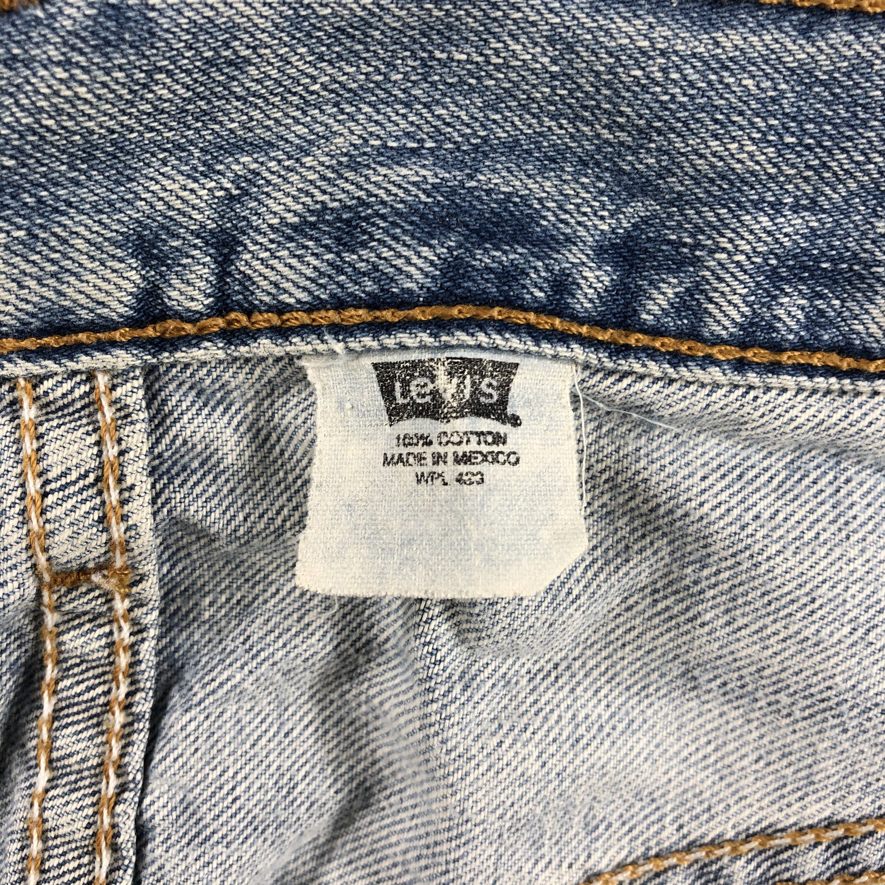 Levi's 90s Vintage Light Wash Levis 501 Jeans-J1549 Size US 33 - 10 Thumbnail
