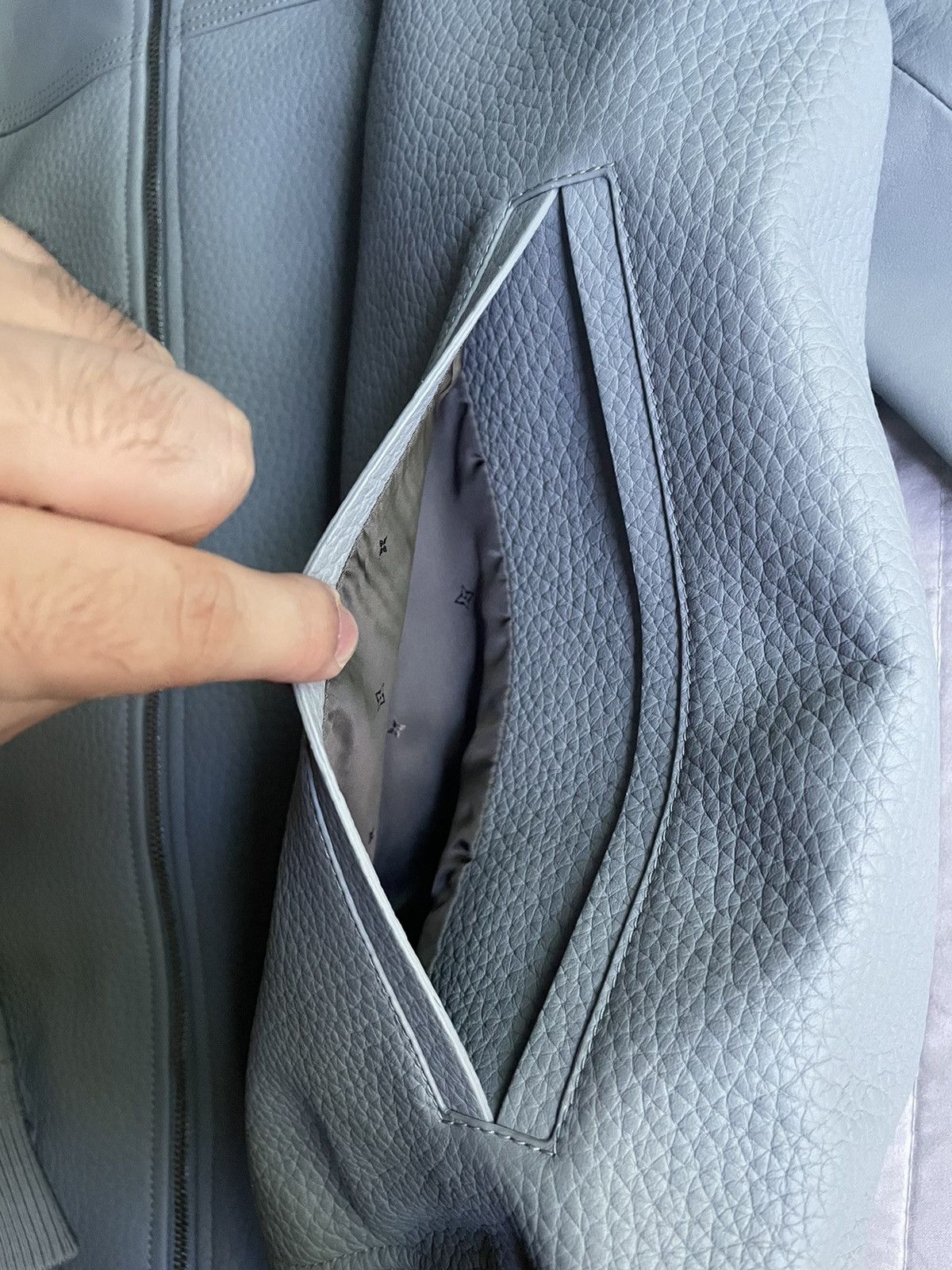 Louis Vuitton Louis Vuitton Grey Leather Jacket Size US XL / EU 56 / 4 - 5 Thumbnail