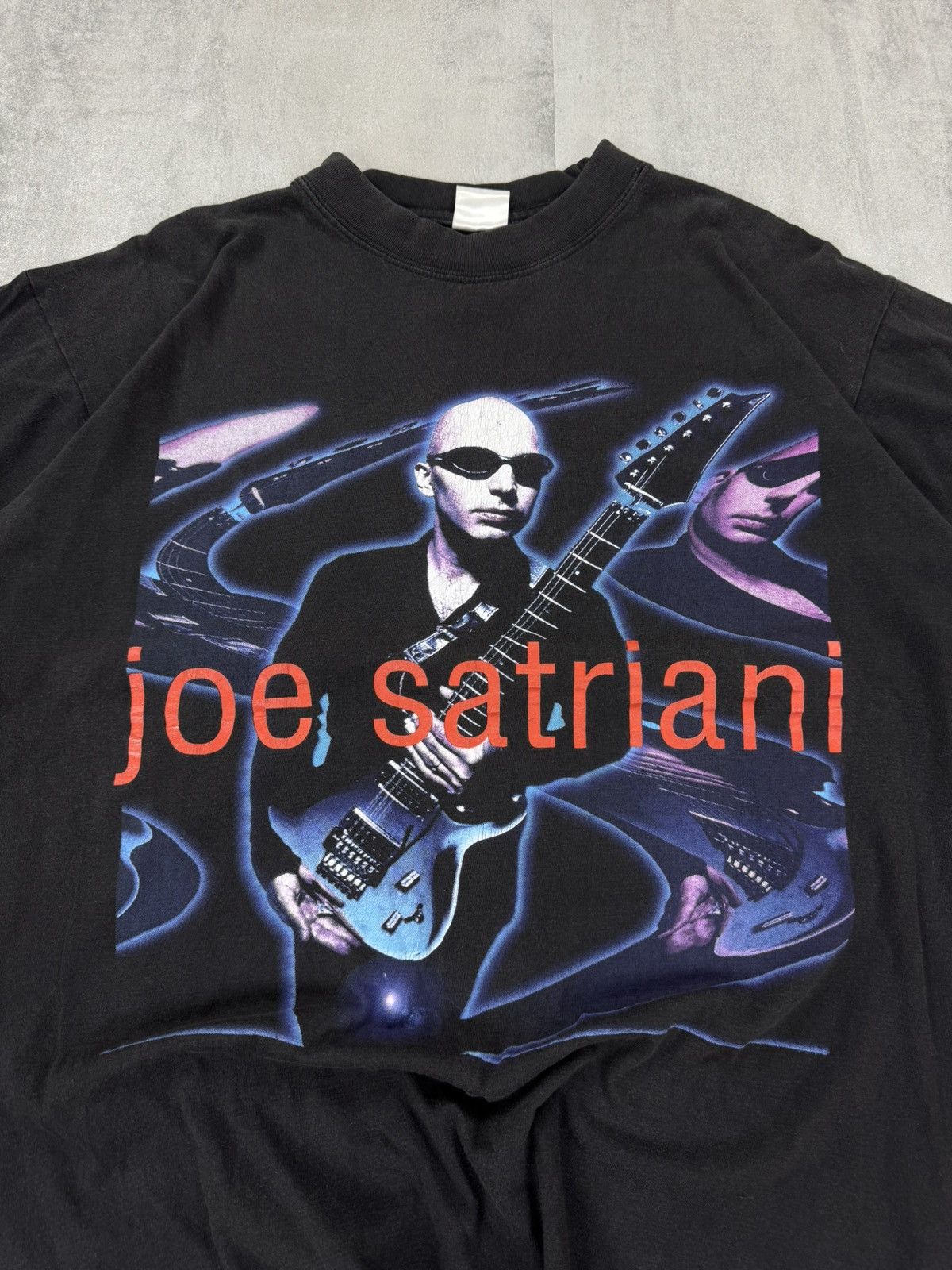 Vintage JOE SATRIANI Crystal Planet Tour 1998 T-shirt size M-L Size US M / EU 48-50 / 2 - 2 Thumbnail