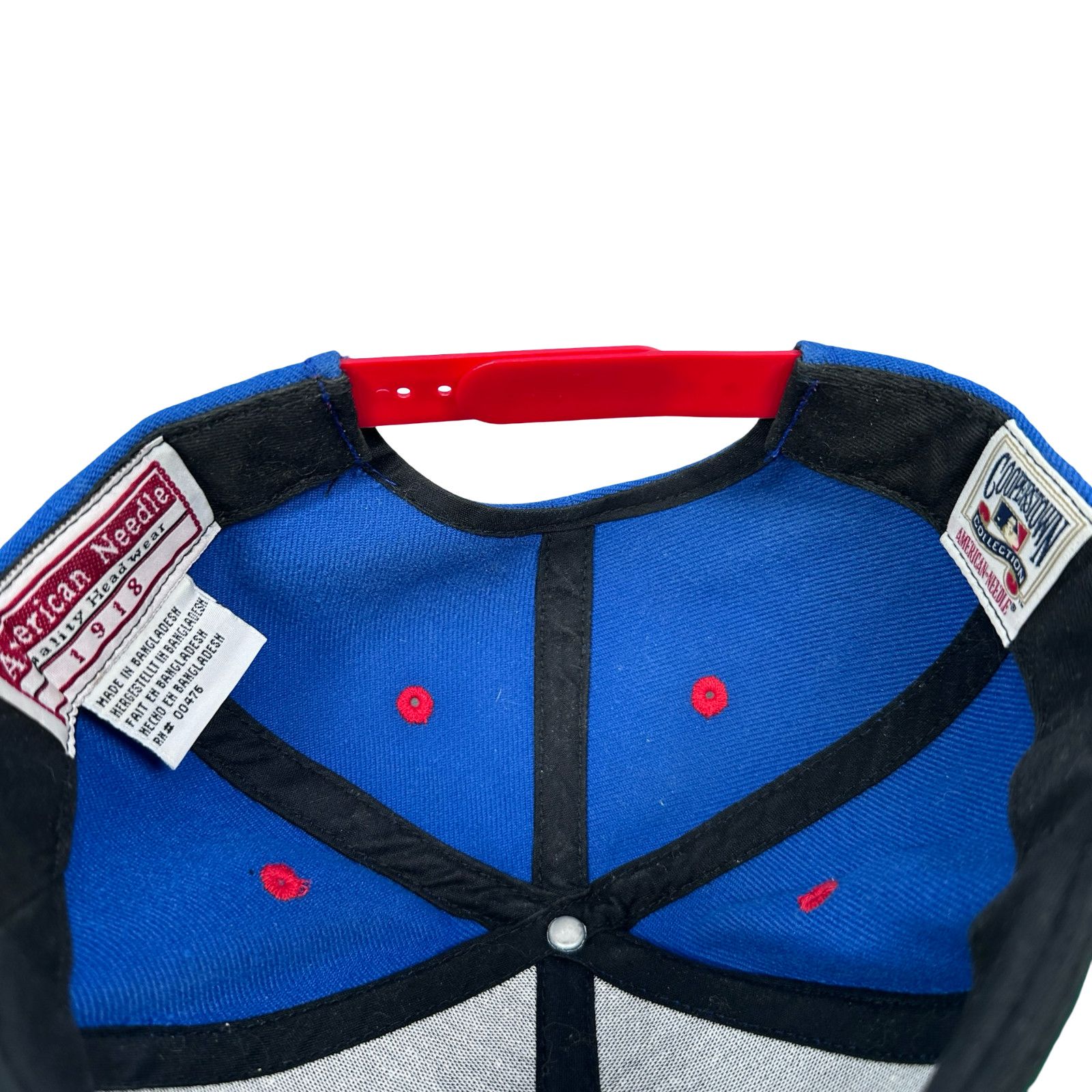 American Needle Vintage American Needle Montreal Expos Snapback Hat Blue Red Size ONE SIZE - 7 Thumbnail