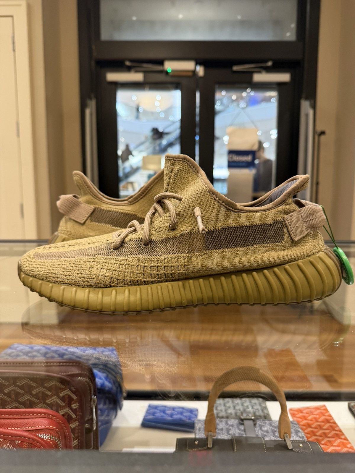 Adidas Adidas Yeezy Boost 350 V2 ‘Earth’ Size US 11 / EU 44 - 2 Thumbnail