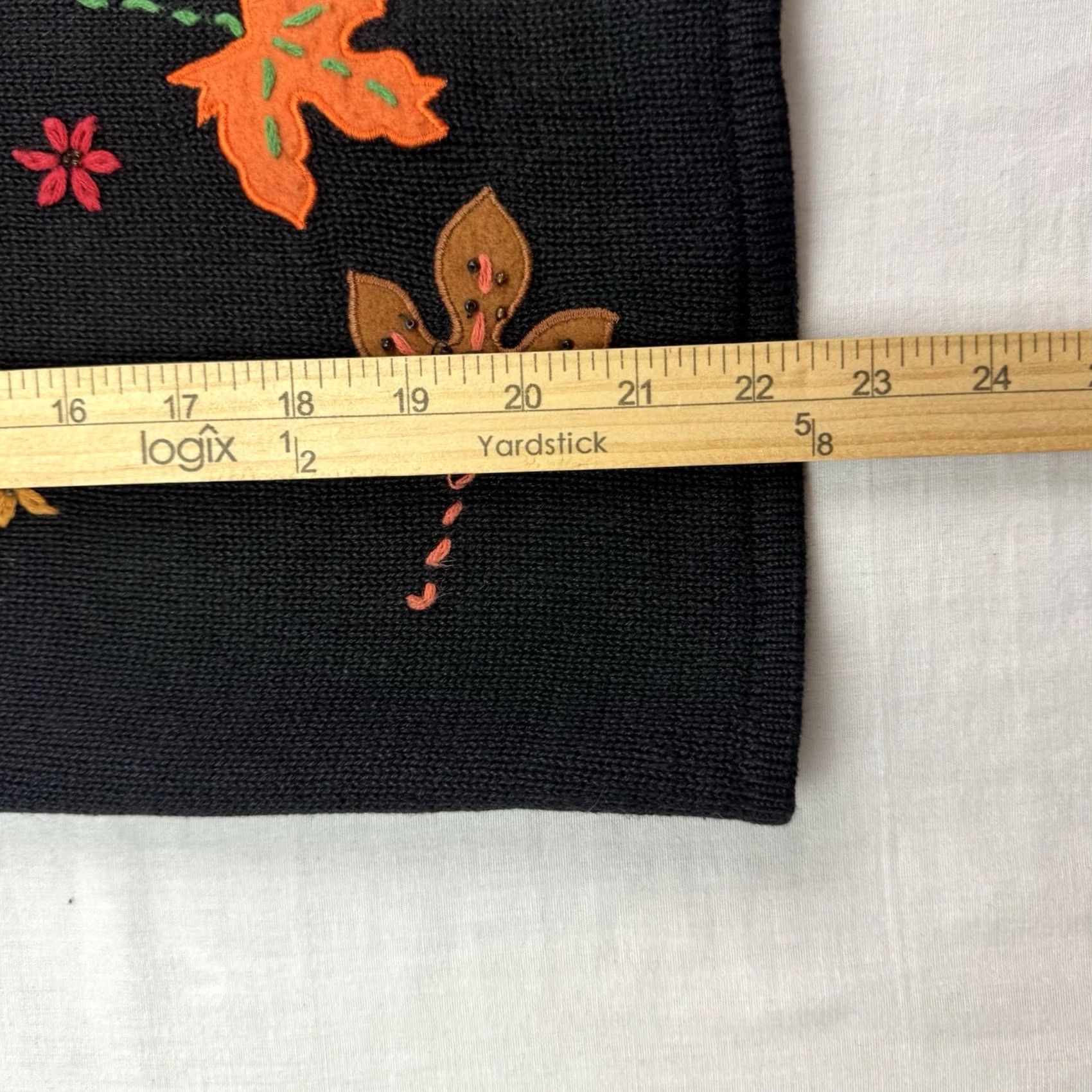 Vintage VINTAGE Arriviste Black Y2K Fall Sweater Vest Womens M Button V-Neck Size M / US 6-8 / IT 42-44 - 5 Thumbnail