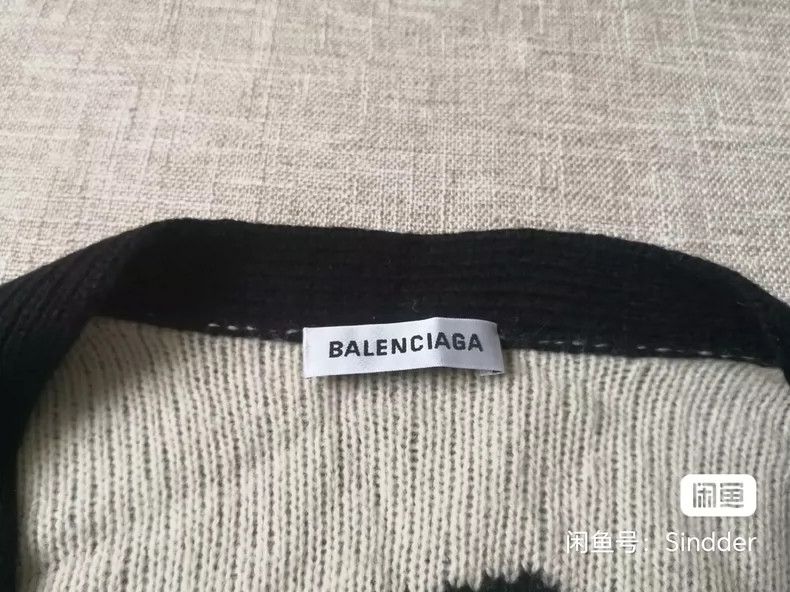 Balenciaga Balenciaga Full print cardigan sweater sweater Size XS / US 0-2 / IT 36-38 - 3 Thumbnail