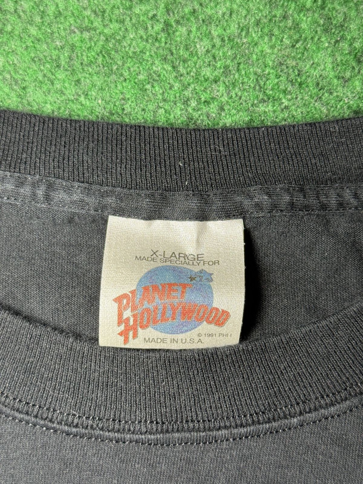 Planet Hollywood × Vintage Vintage 90s Haunted Hollywood Horror Halloween T Shirt Size US XL / EU 56 / 4 - 3 Thumbnail