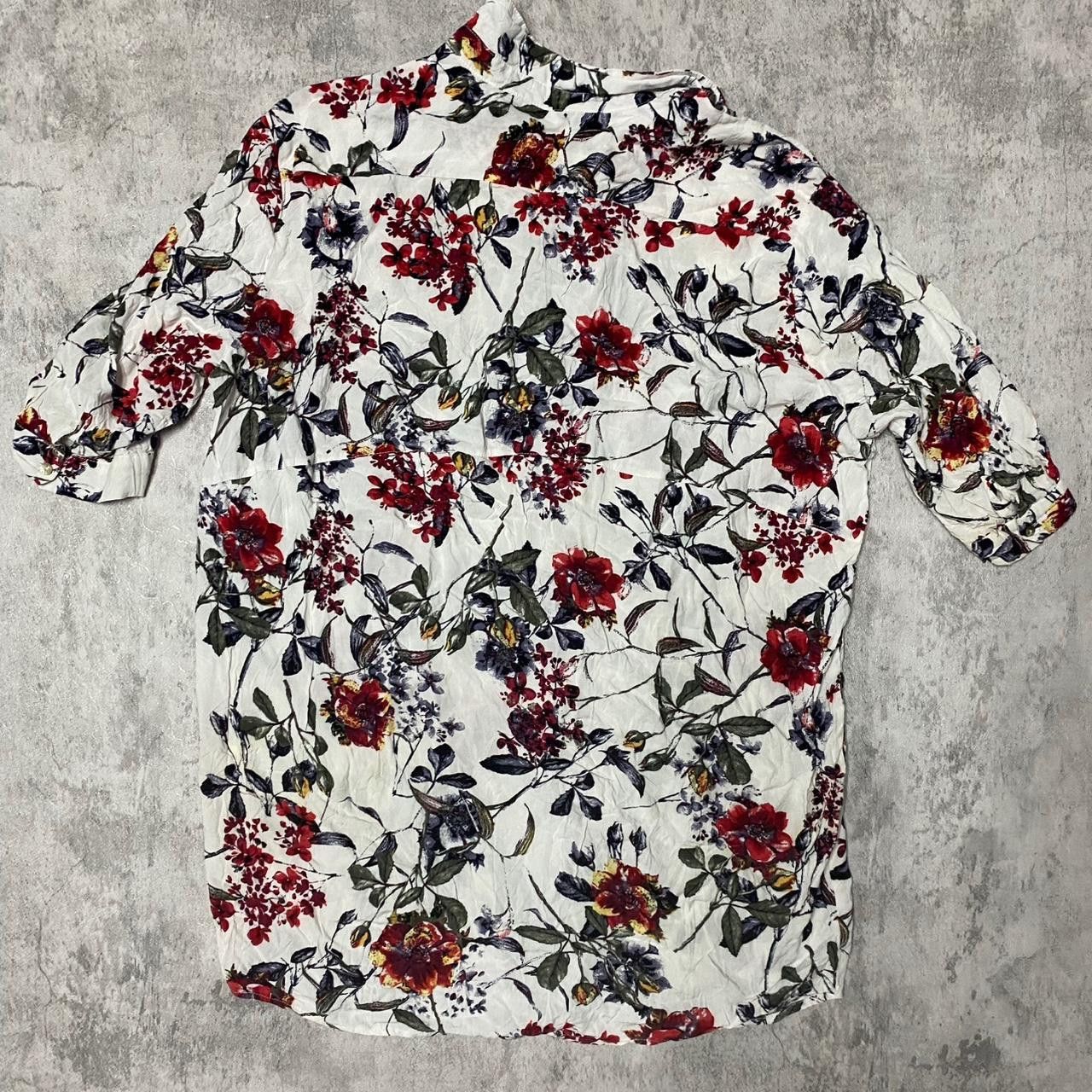 Other White floral button-up shirt #floralshirt Size US L / EU 52-54 / 3 - 7 Thumbnail