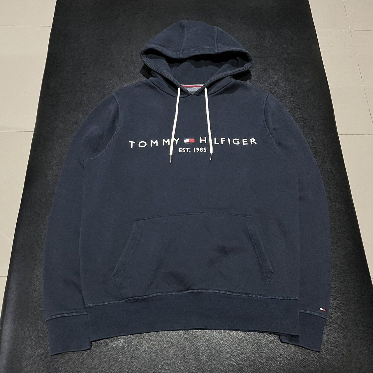 Tommy Hilfiger Tommy Hilfiger Embroidered Logo Hoodie Size US S / EU 44-46 / 1 - 2 Thumbnail