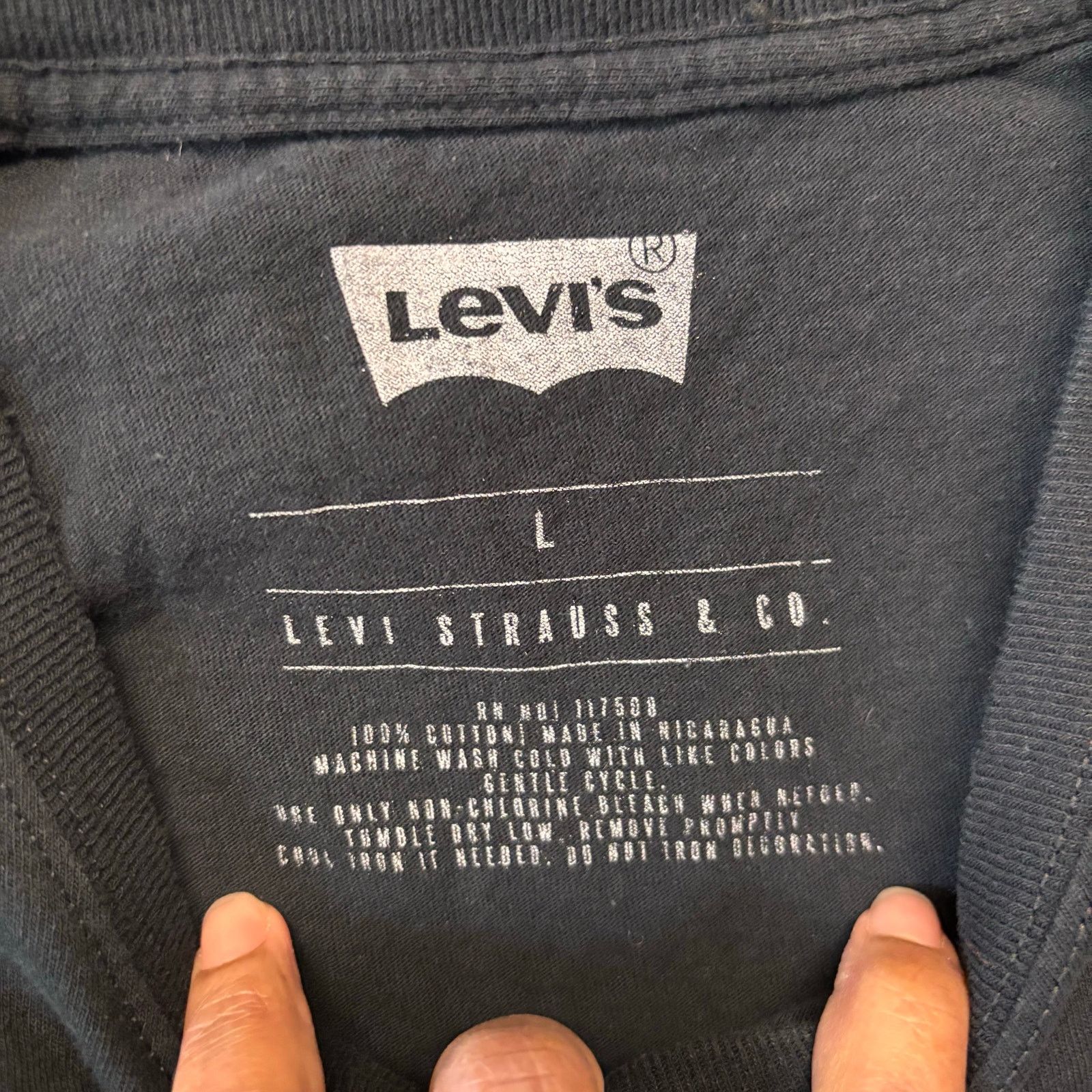 Levi's Levi's Shirt Colorful Short Sleeve Block Letters Rainbow Size US L / EU 52-54 / 3 - 3 Thumbnail